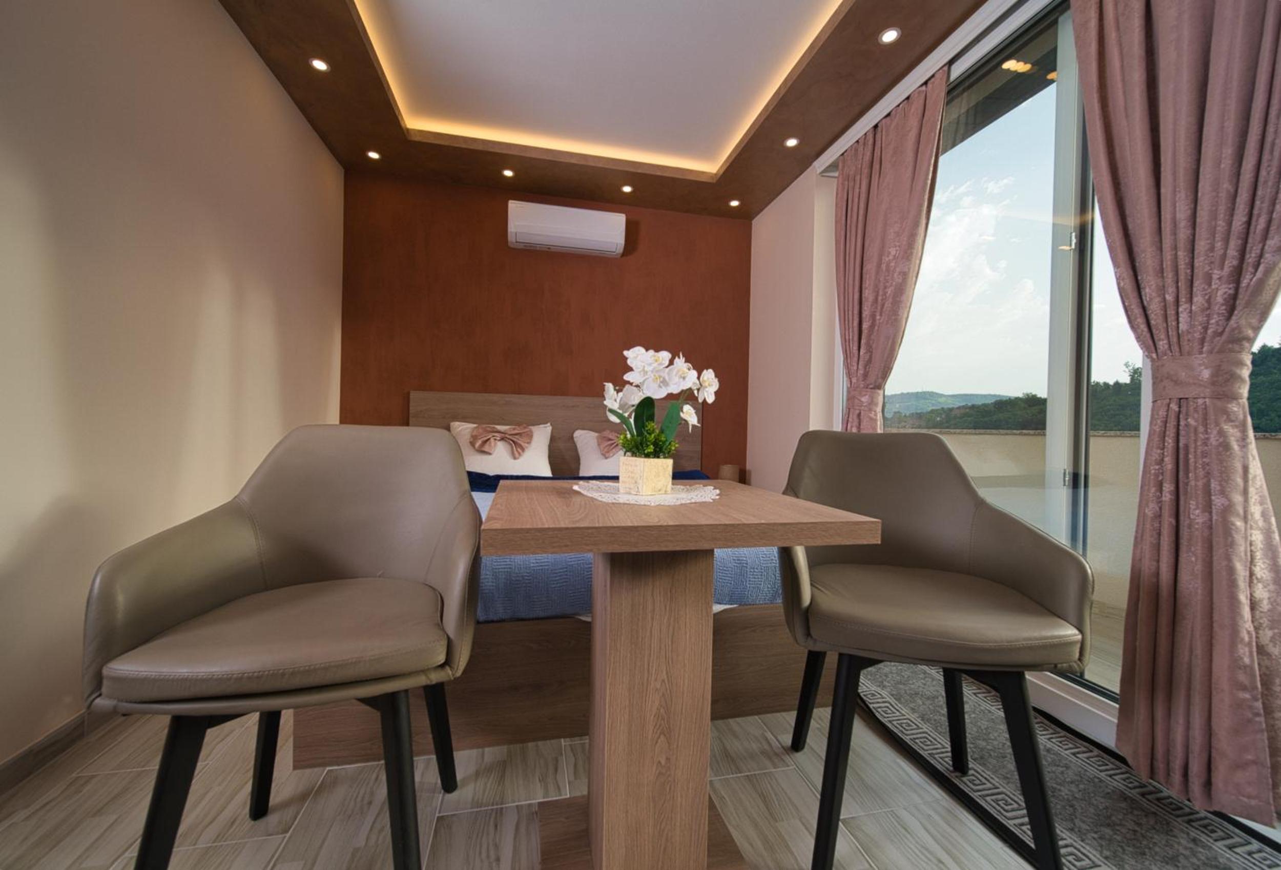 SM Exclusive Apartments