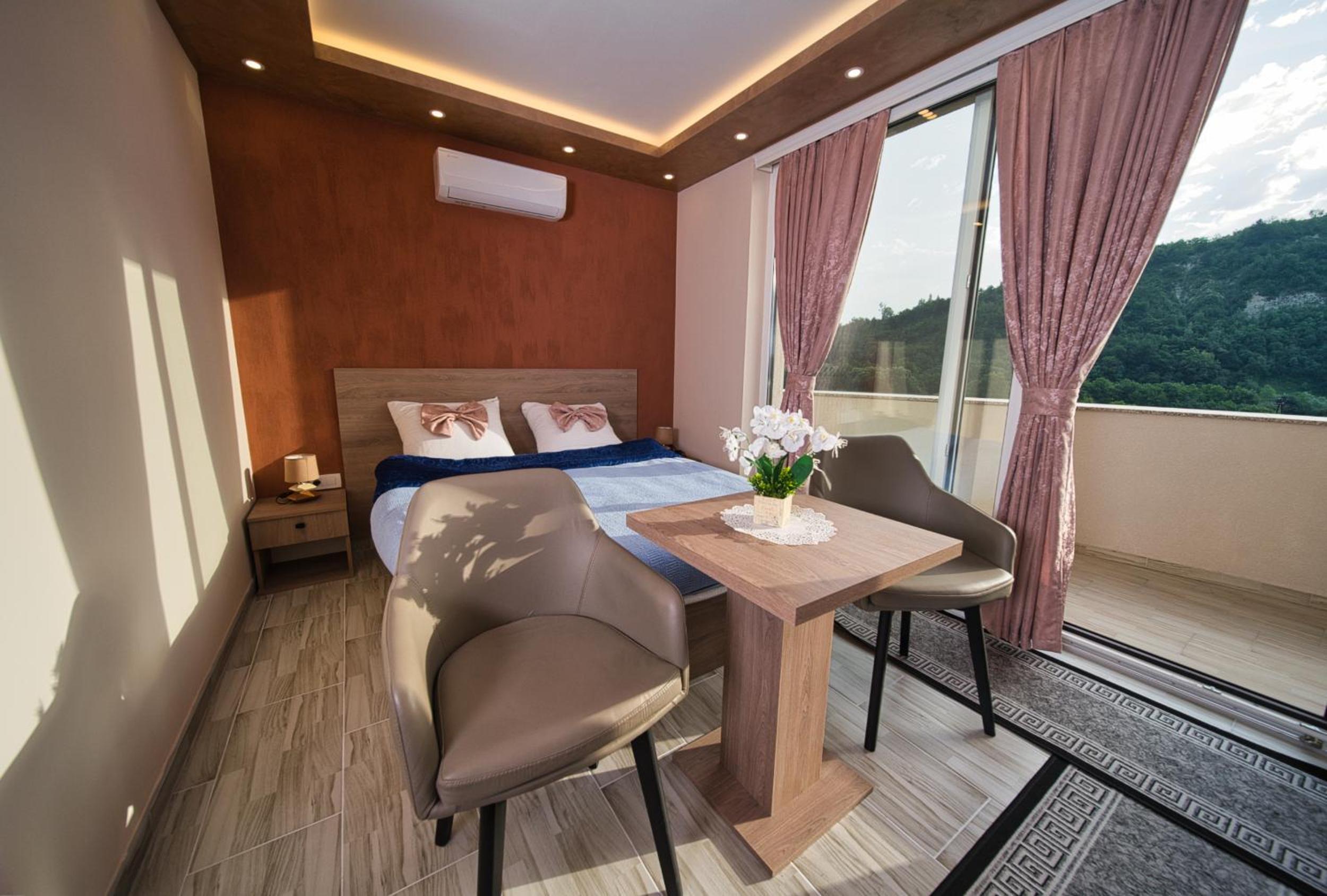SM Exclusive Apartments