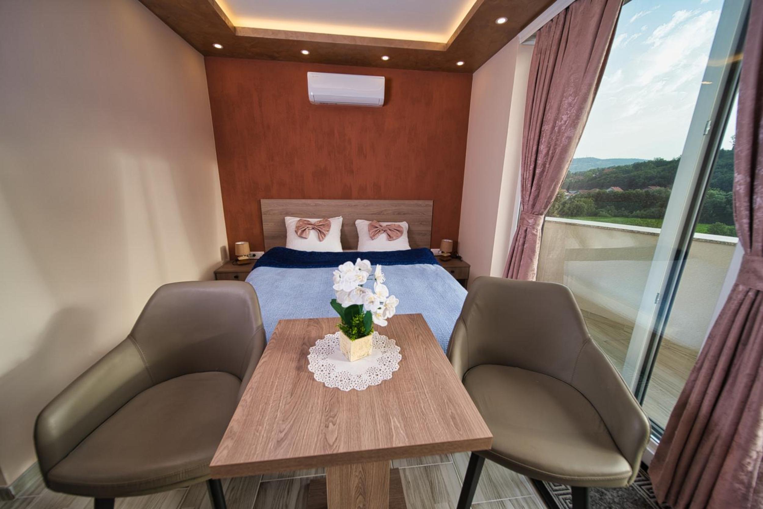 SM Exclusive Apartments