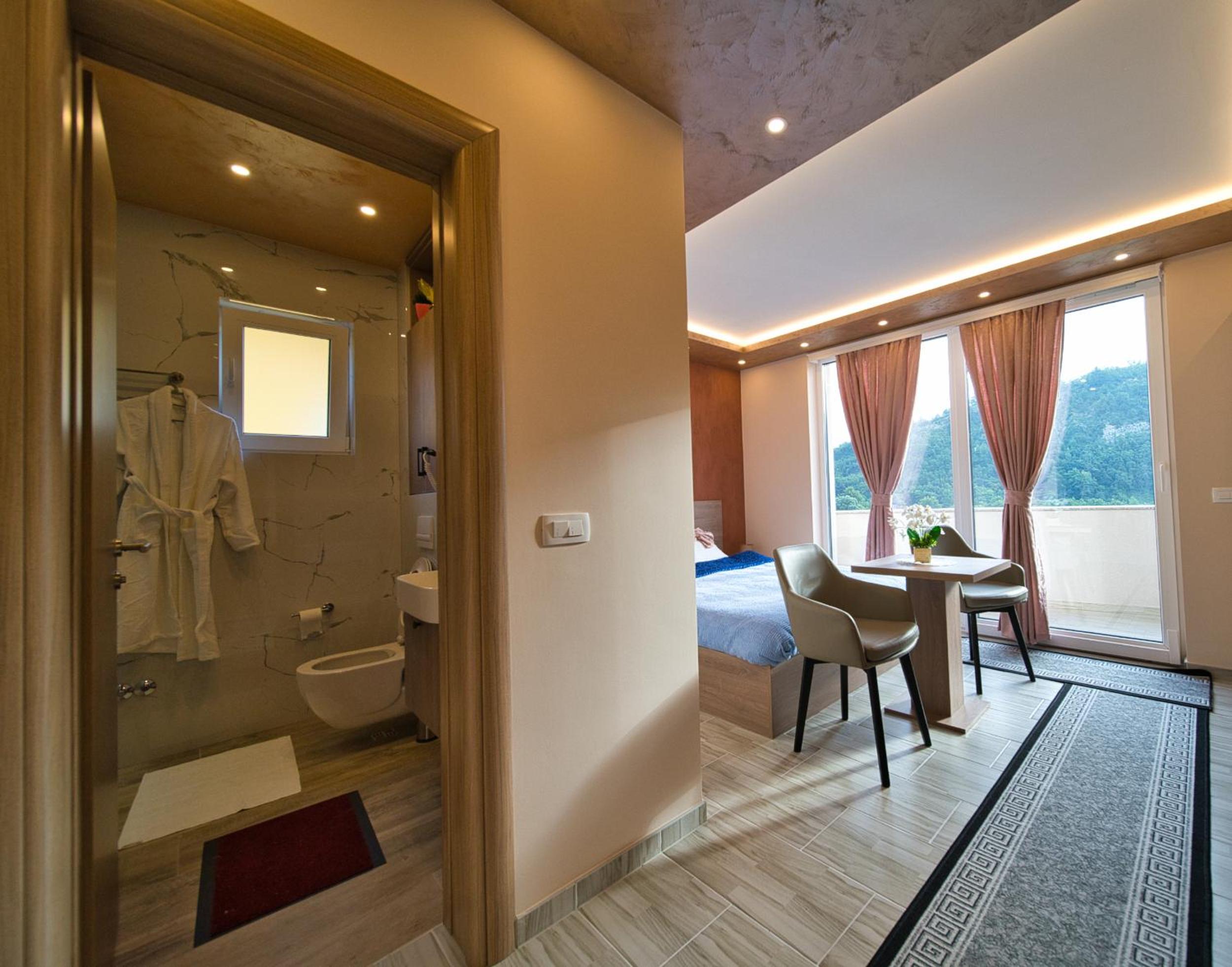 SM Exclusive Apartments