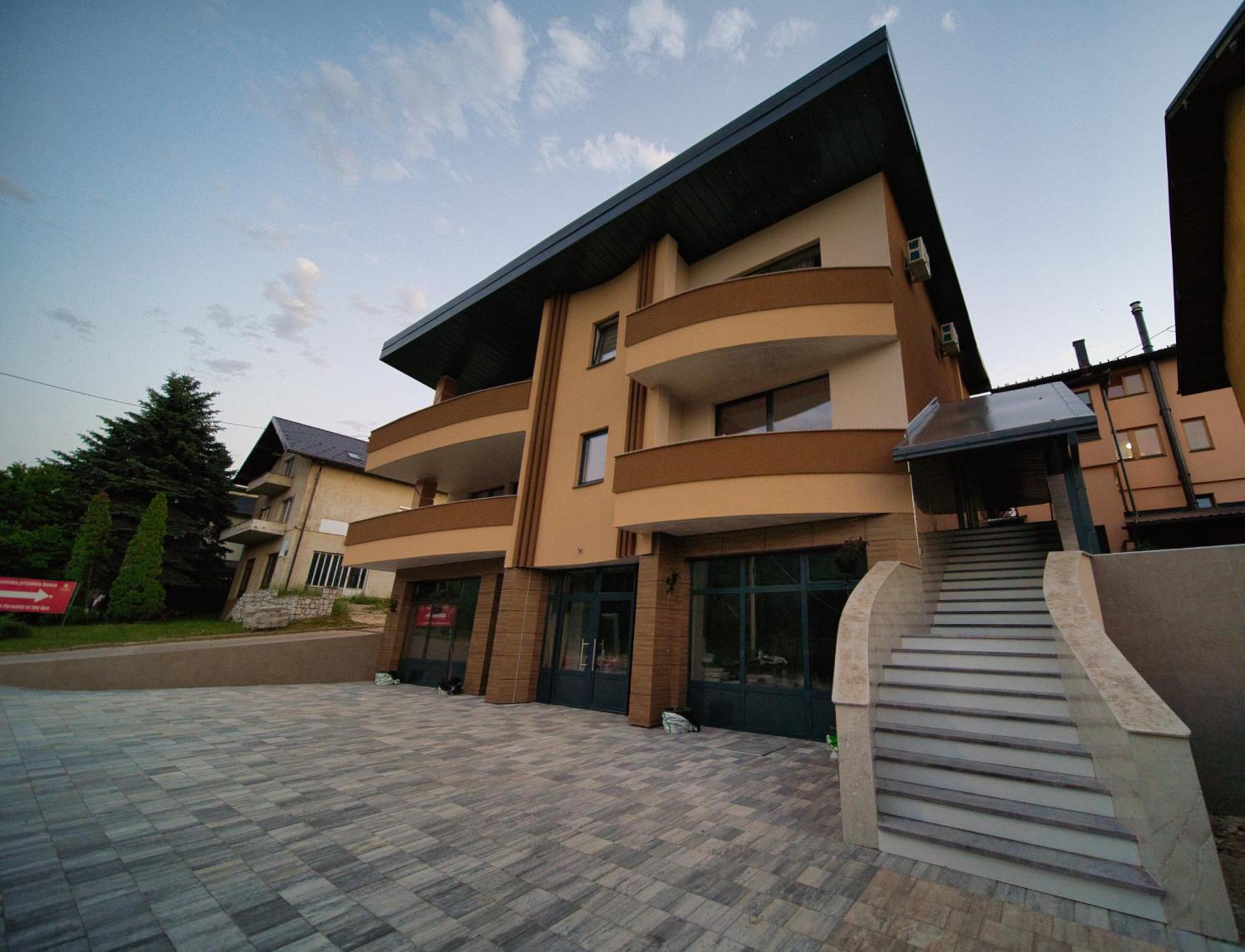 SM Exclusive Apartments