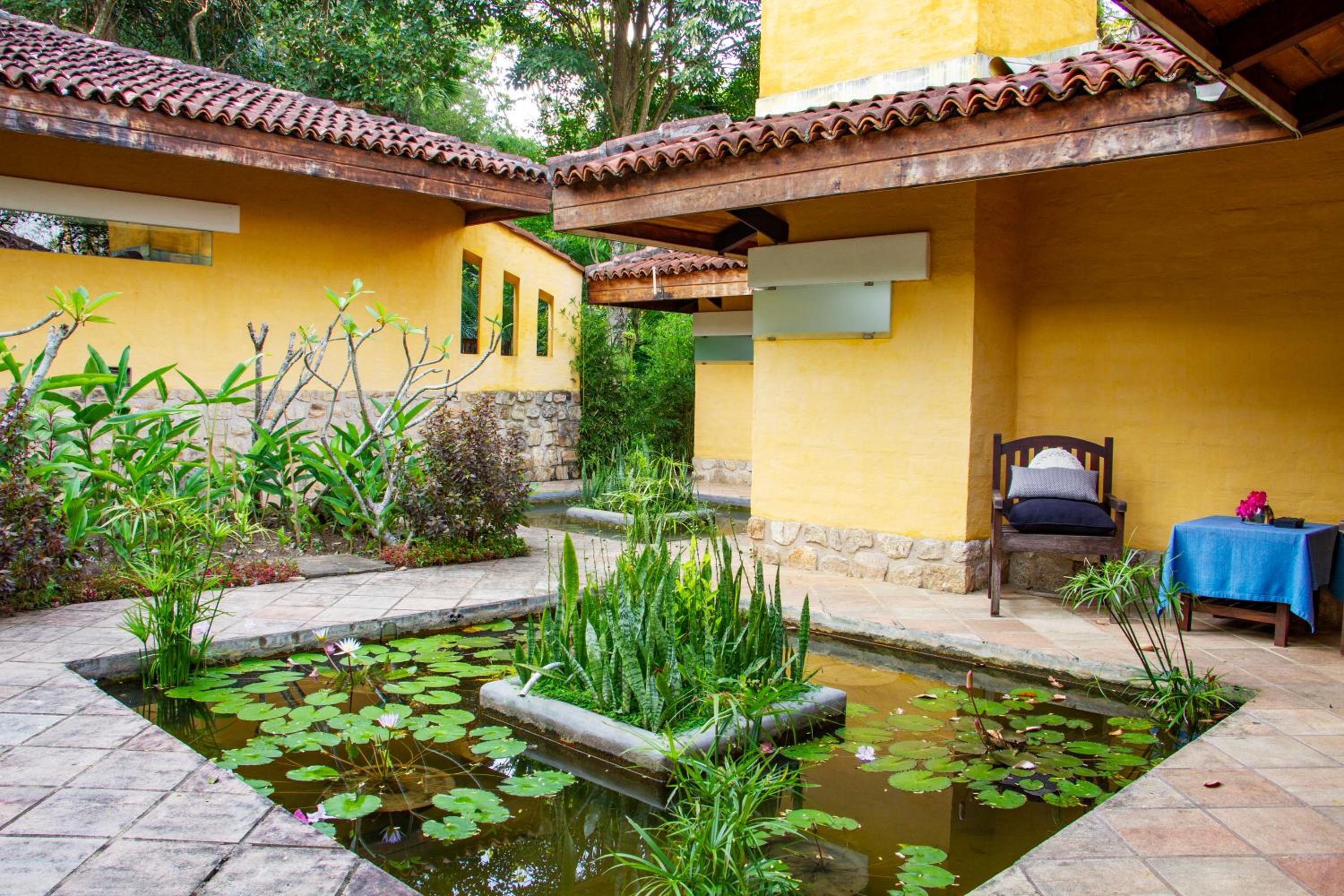 Bougainvillea Retreat