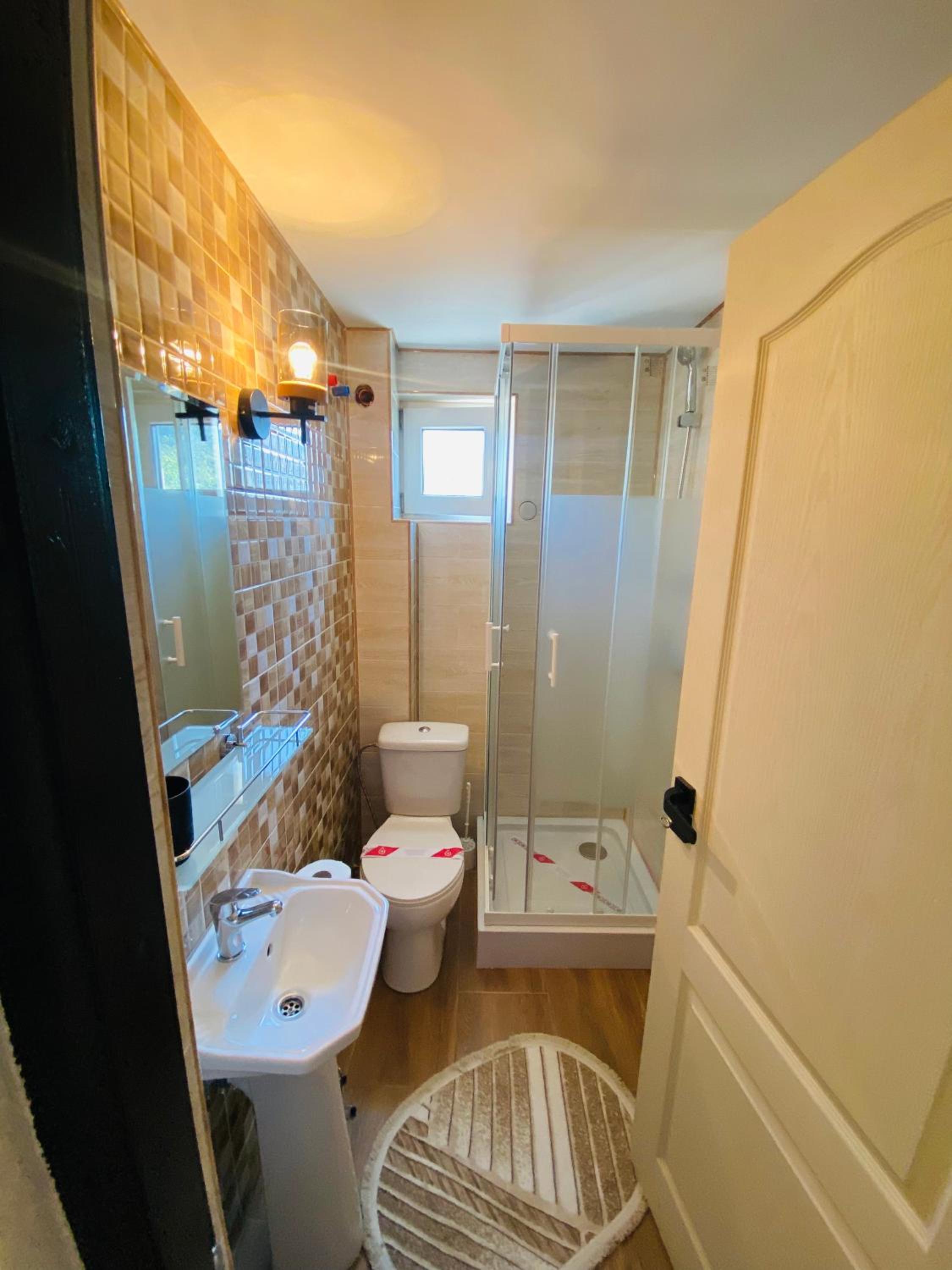 PASTRAVARIA ALINA