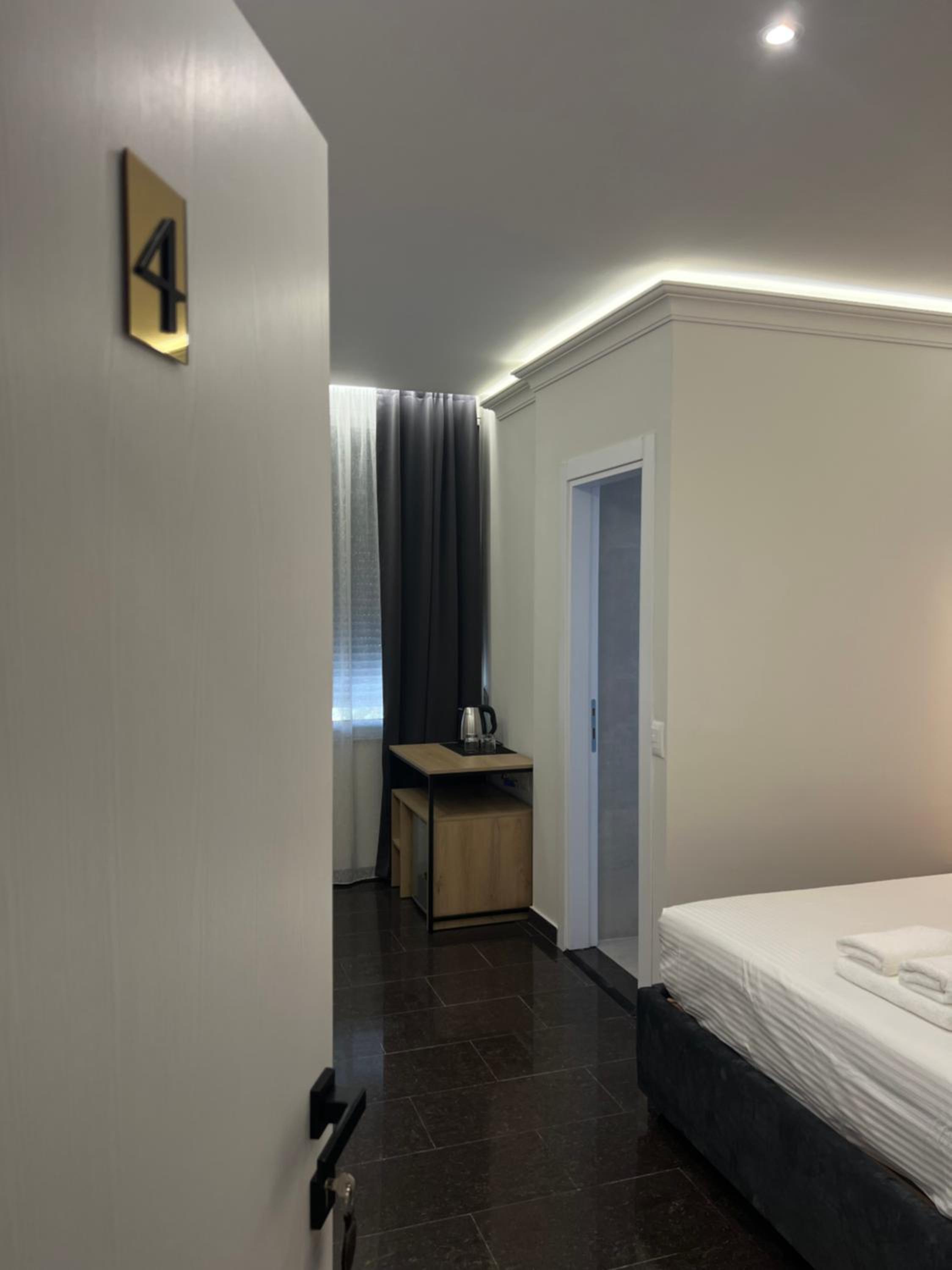 Checkpoint Tirana Apartments