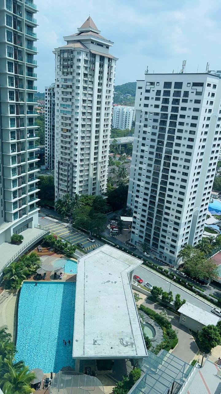 TheOoak suite 4pax cozy home stay @mont kiara
