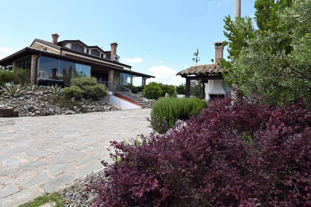 Villa con piscina vicino a Matera view 4