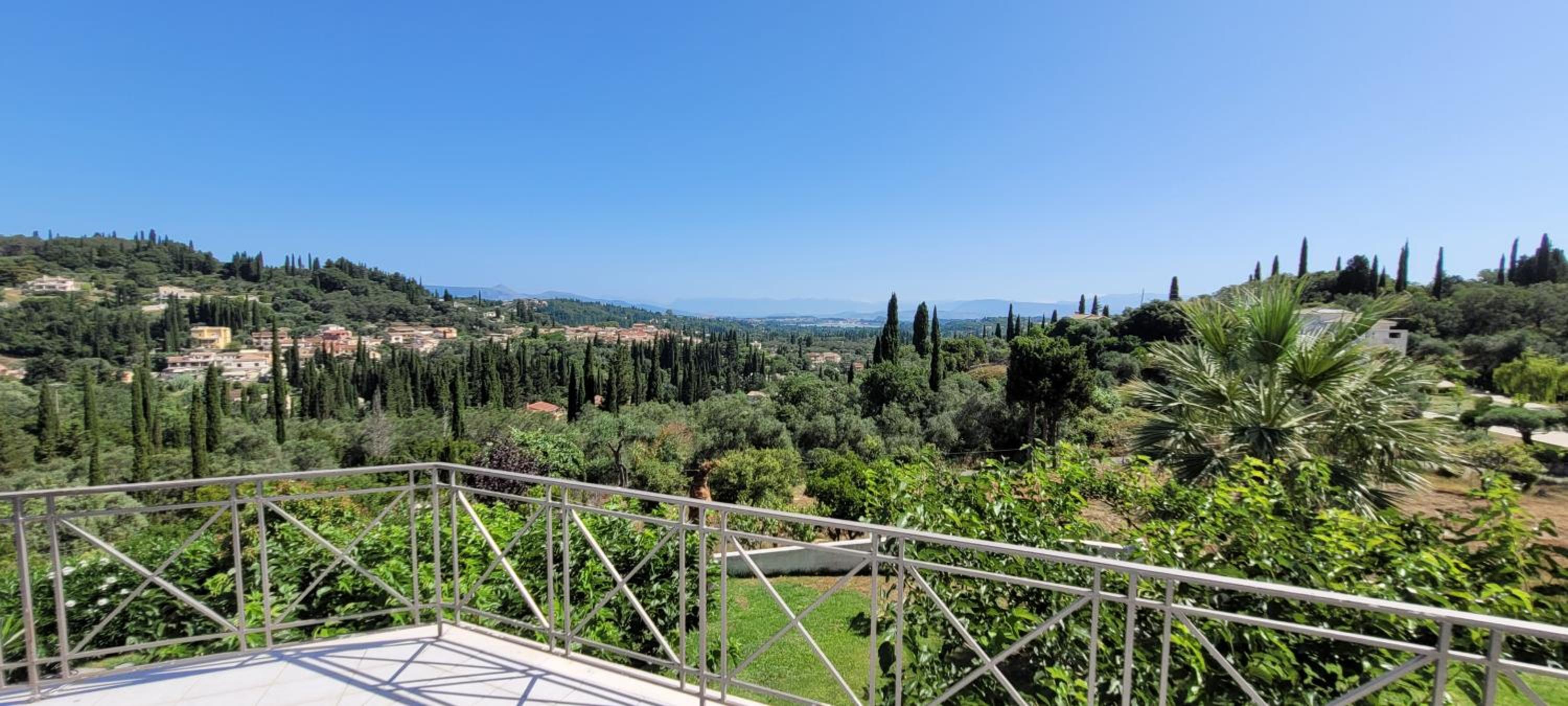 Mythos luxury apartments