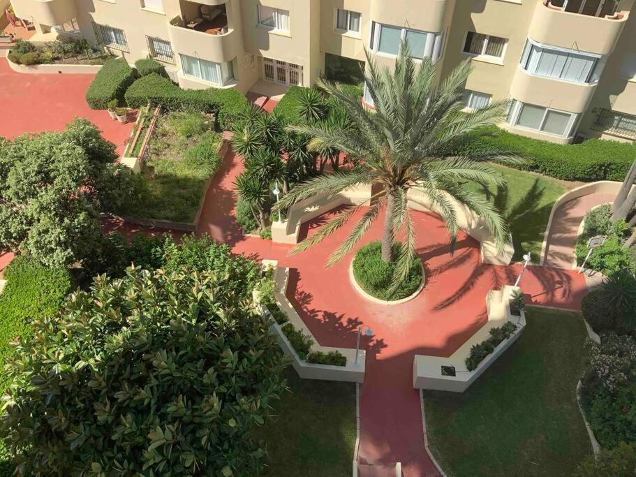 Estepona Puerto Ideal Location