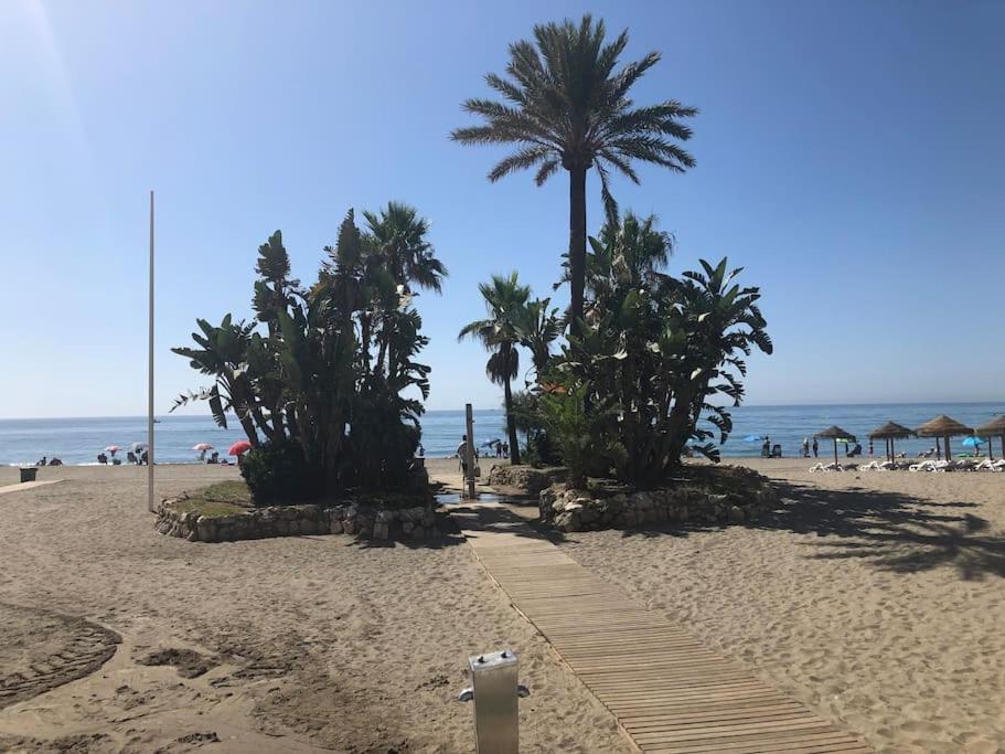 Estepona Puerto Ideal Location