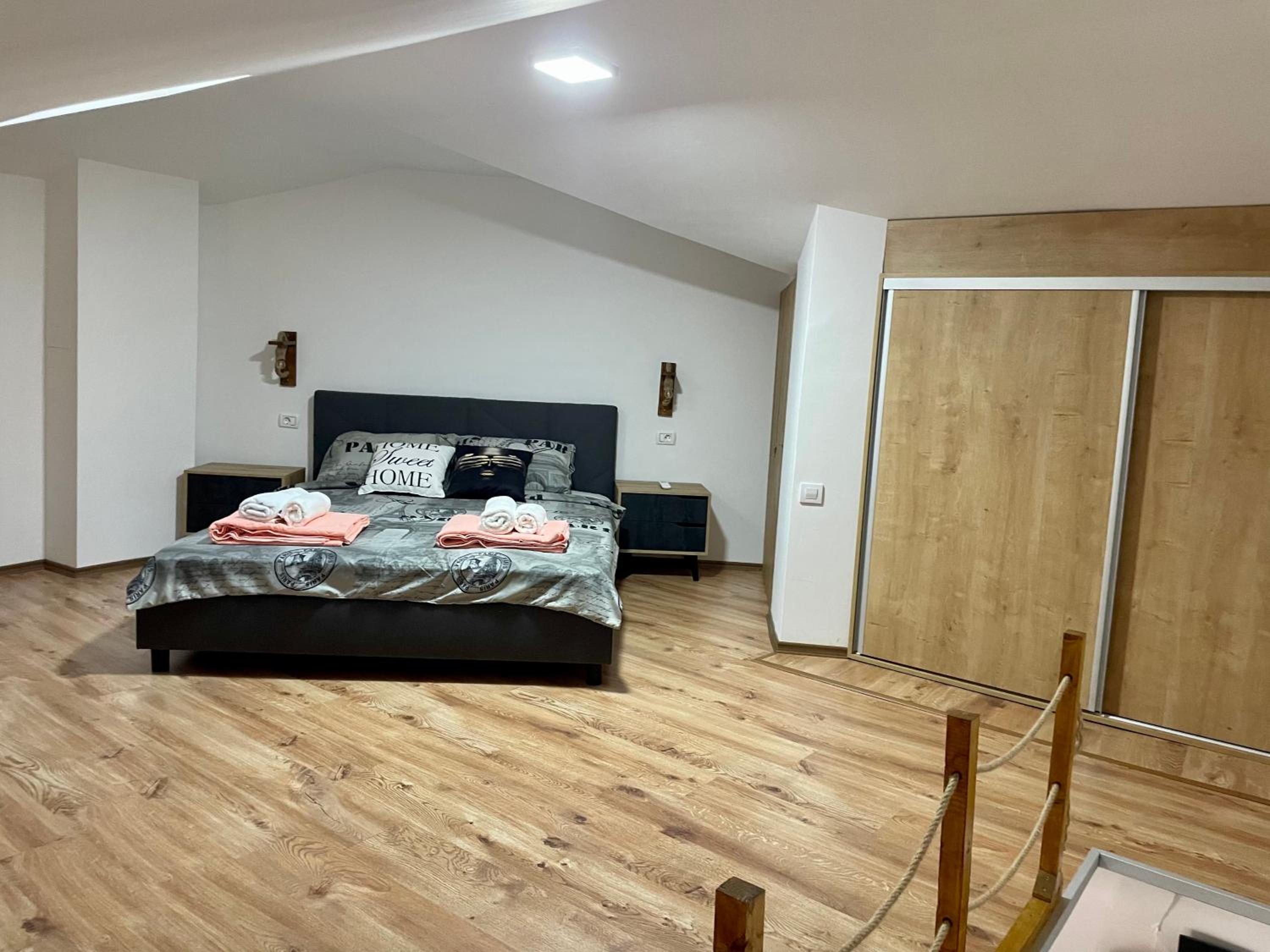 Gallery City Center Apartment