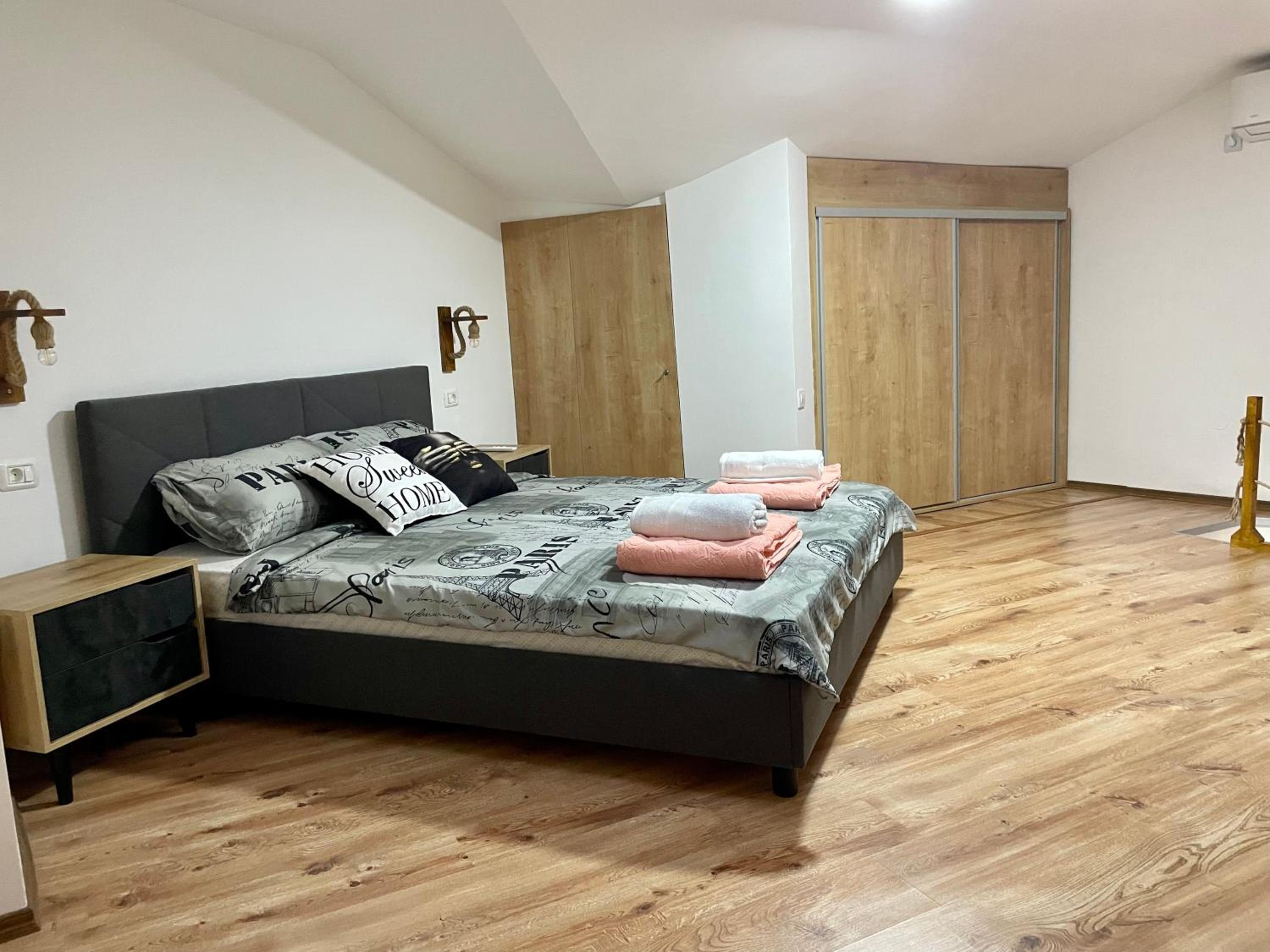 Gallery City Center Apartment