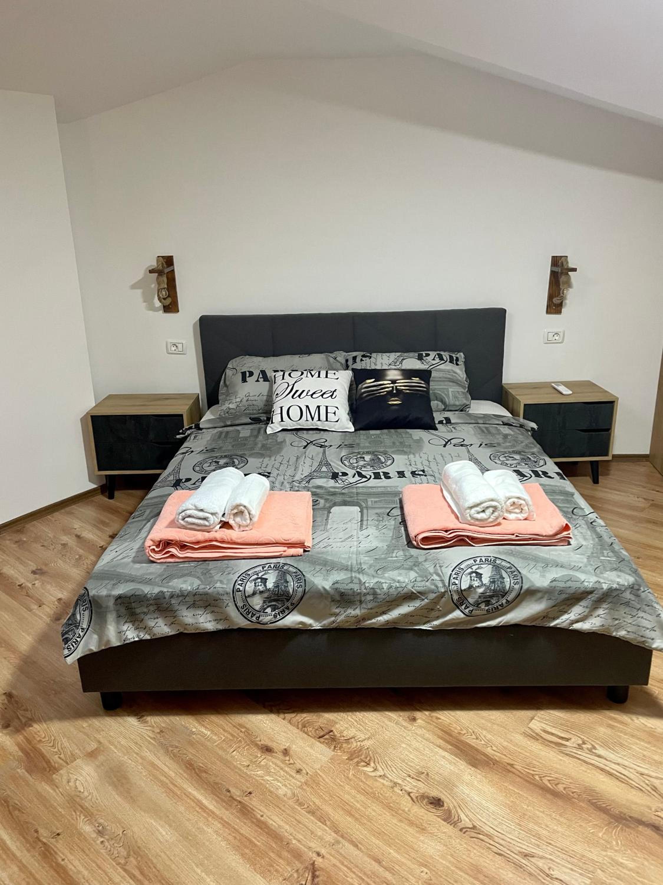Gallery City Center Apartment