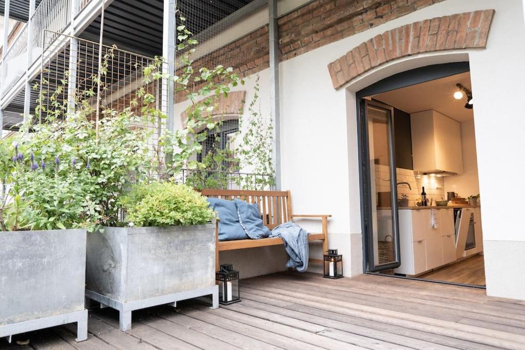 Central Park Apartments - Terrace