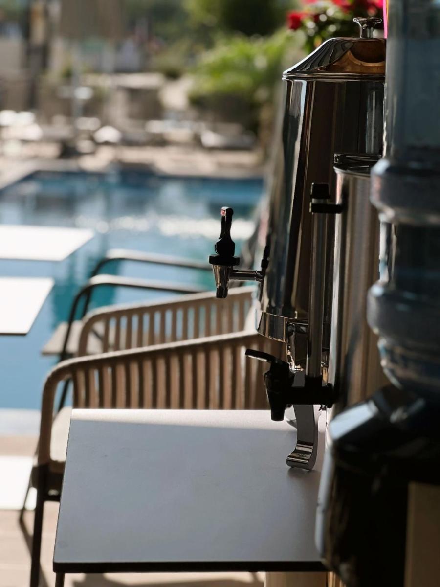 Duka's Hotel 91