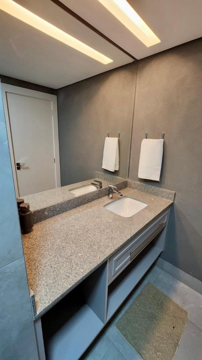 Loft Confortável e Elegante com Quarto Fechado