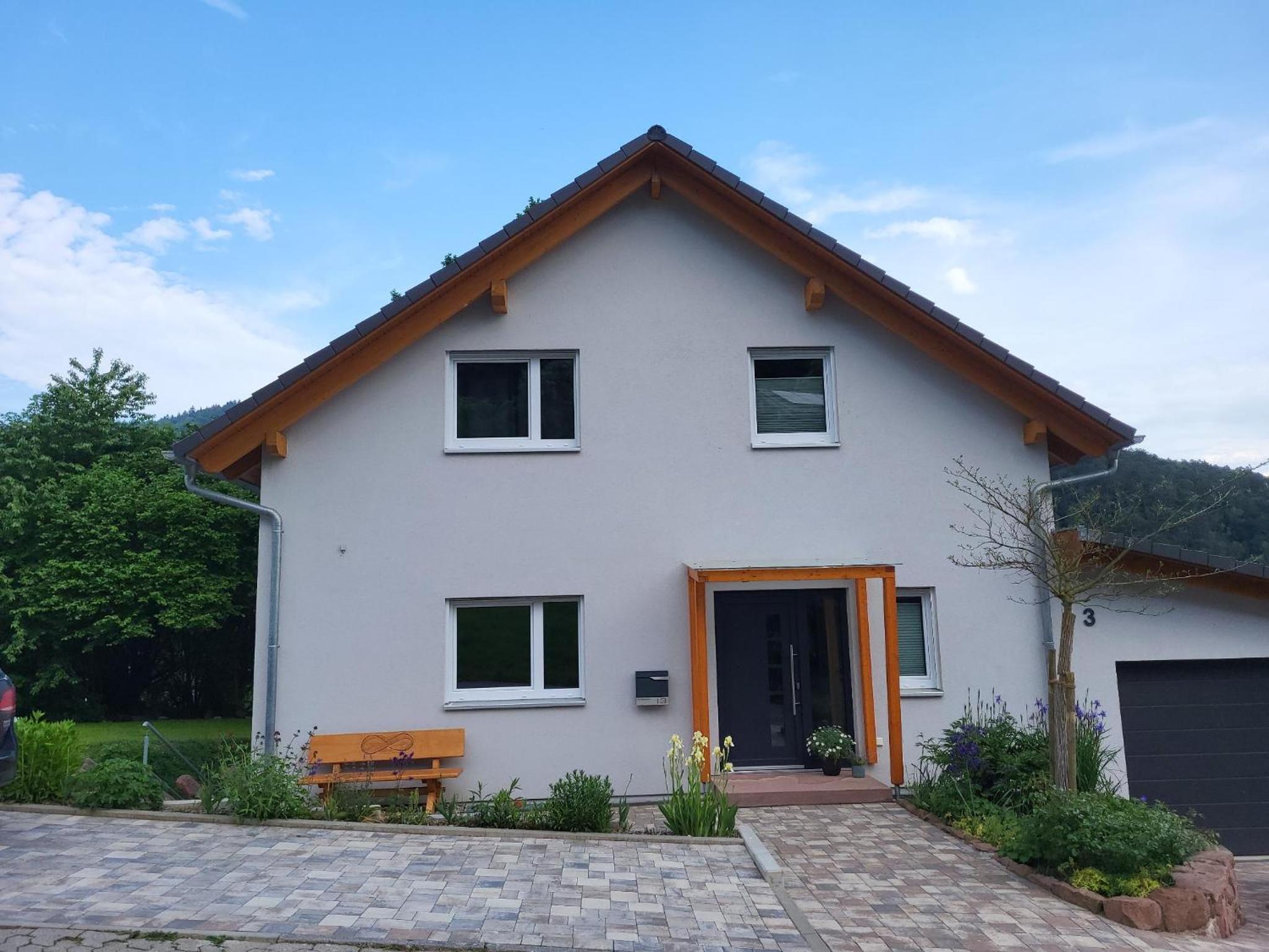 FeWo am Neckarsteig mit Anbindung an Heidelberg