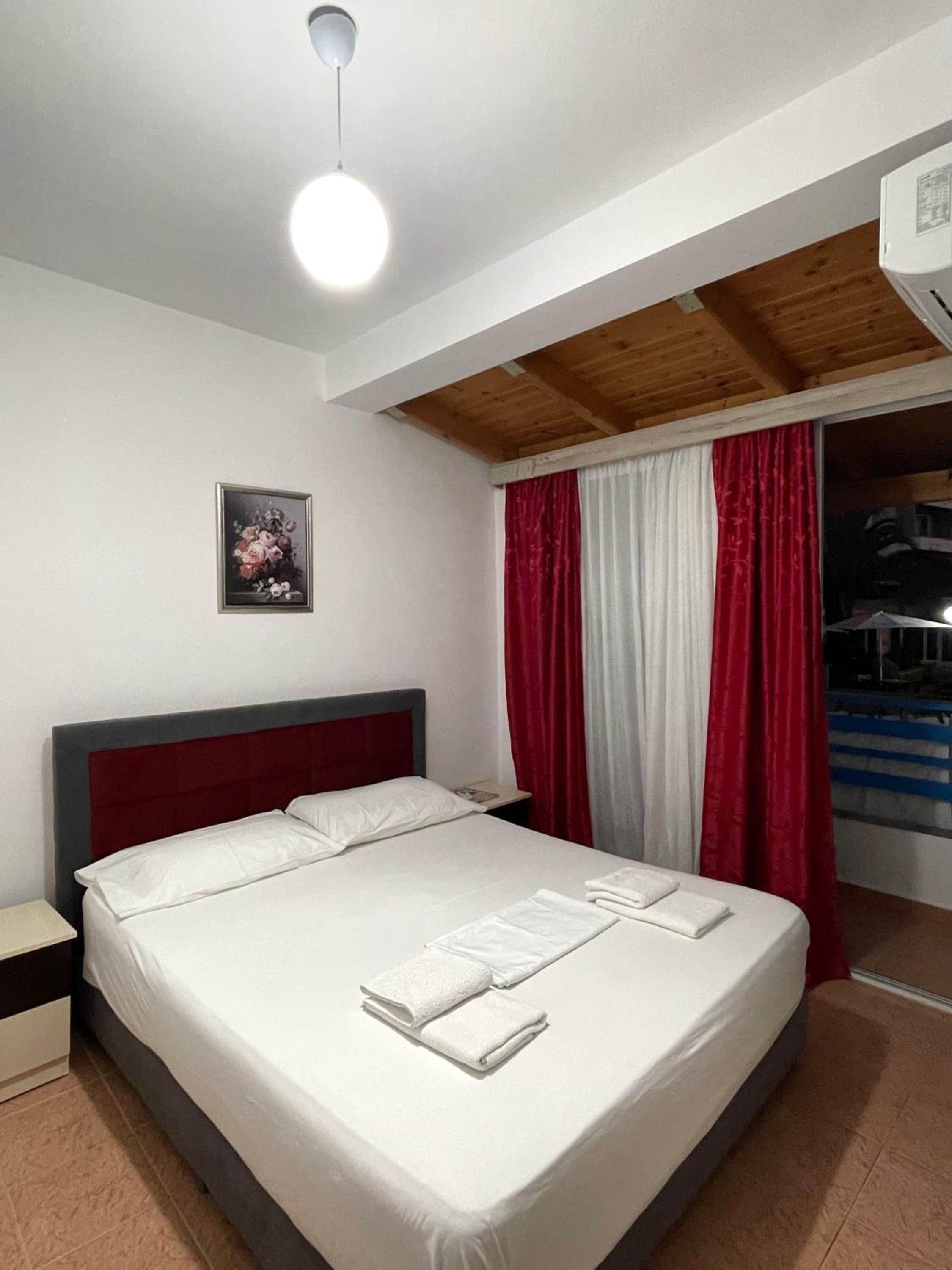 Albi Apartments Sarande