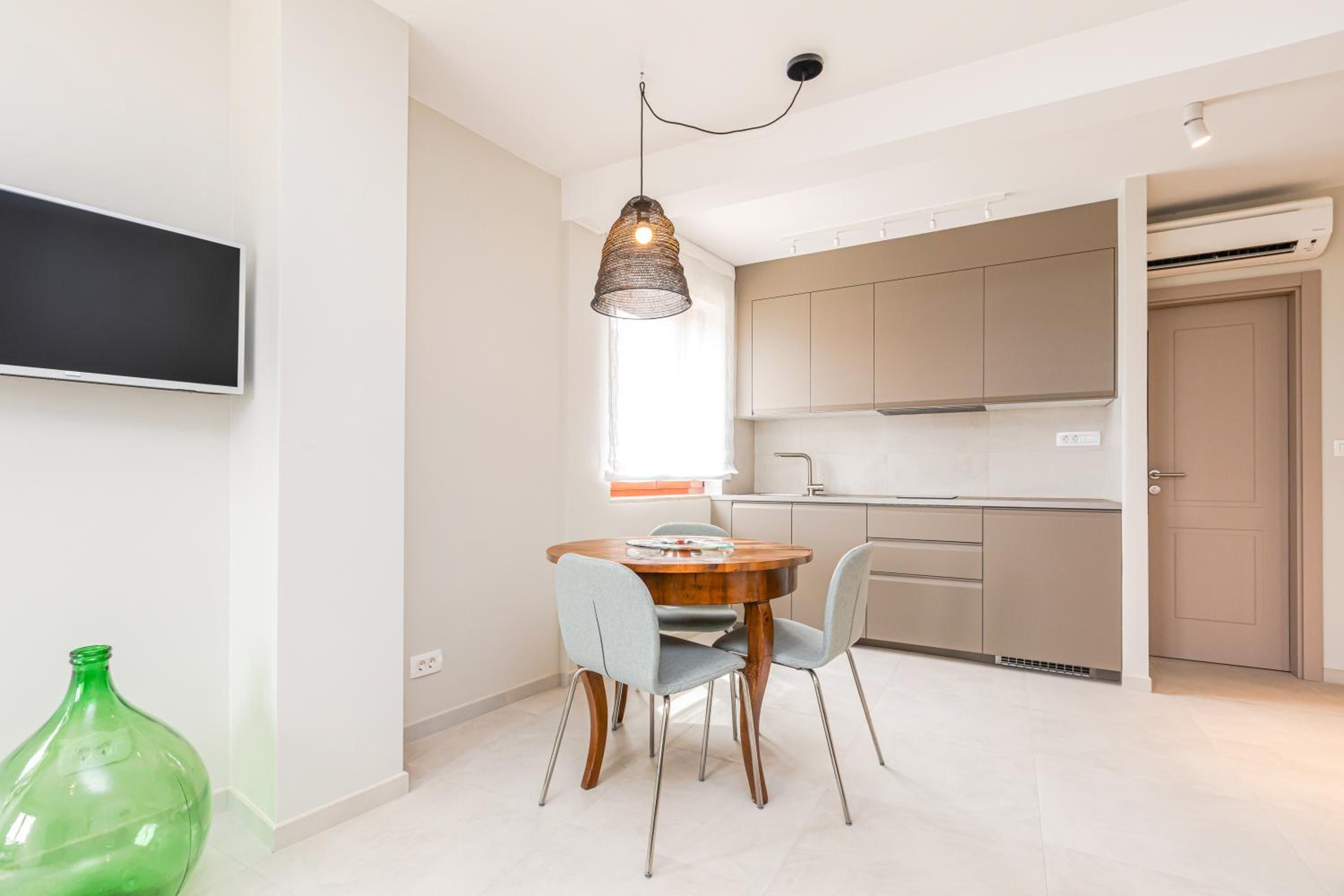 Contrada del Nonno Apartments (city center - private parking on-site)