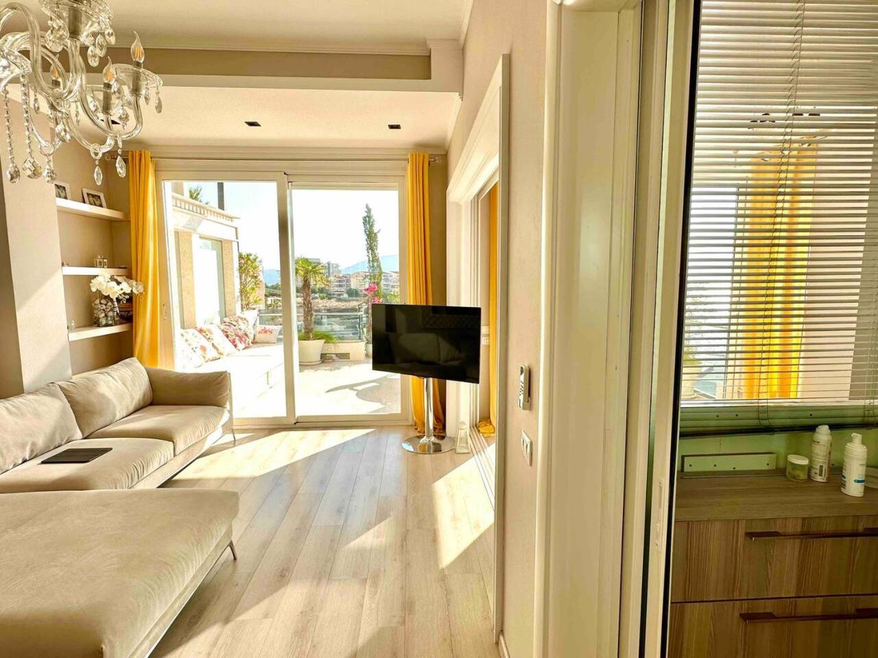 Sea View Apartment with Veranda