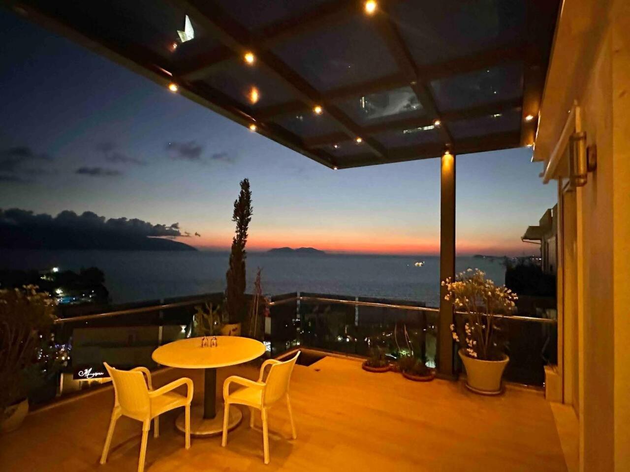 Sea View Apartment with Veranda
