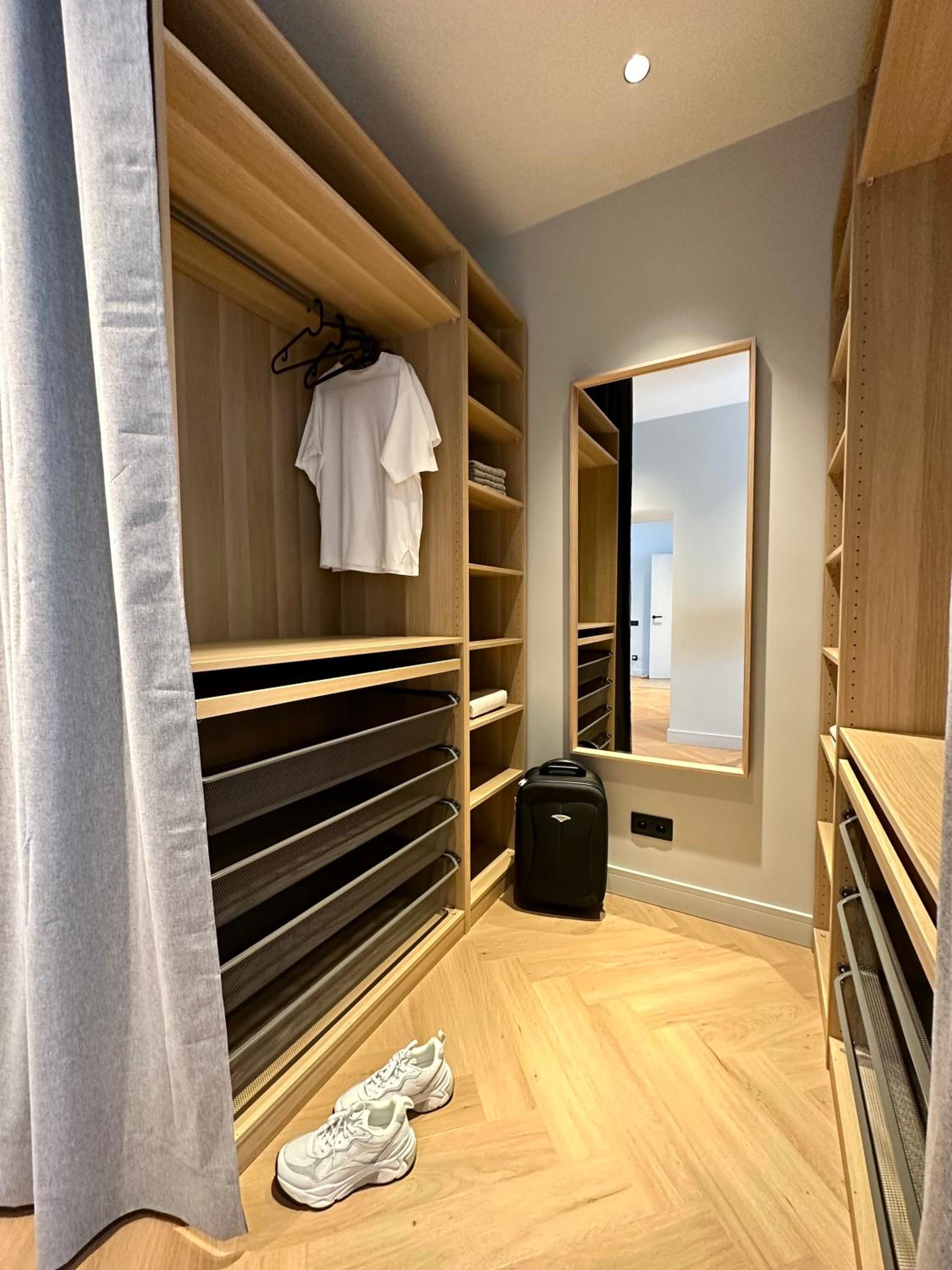 Silver Apartment