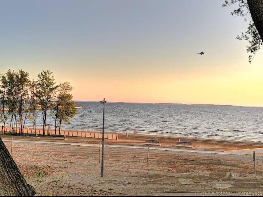 Beautiful 2 Bedroom Home in the Heart of North Bay
