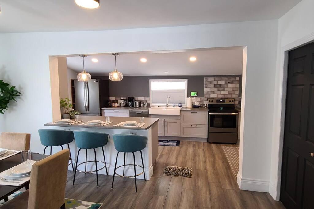 Beautiful 2 Bedroom Home in the Heart of North Bay