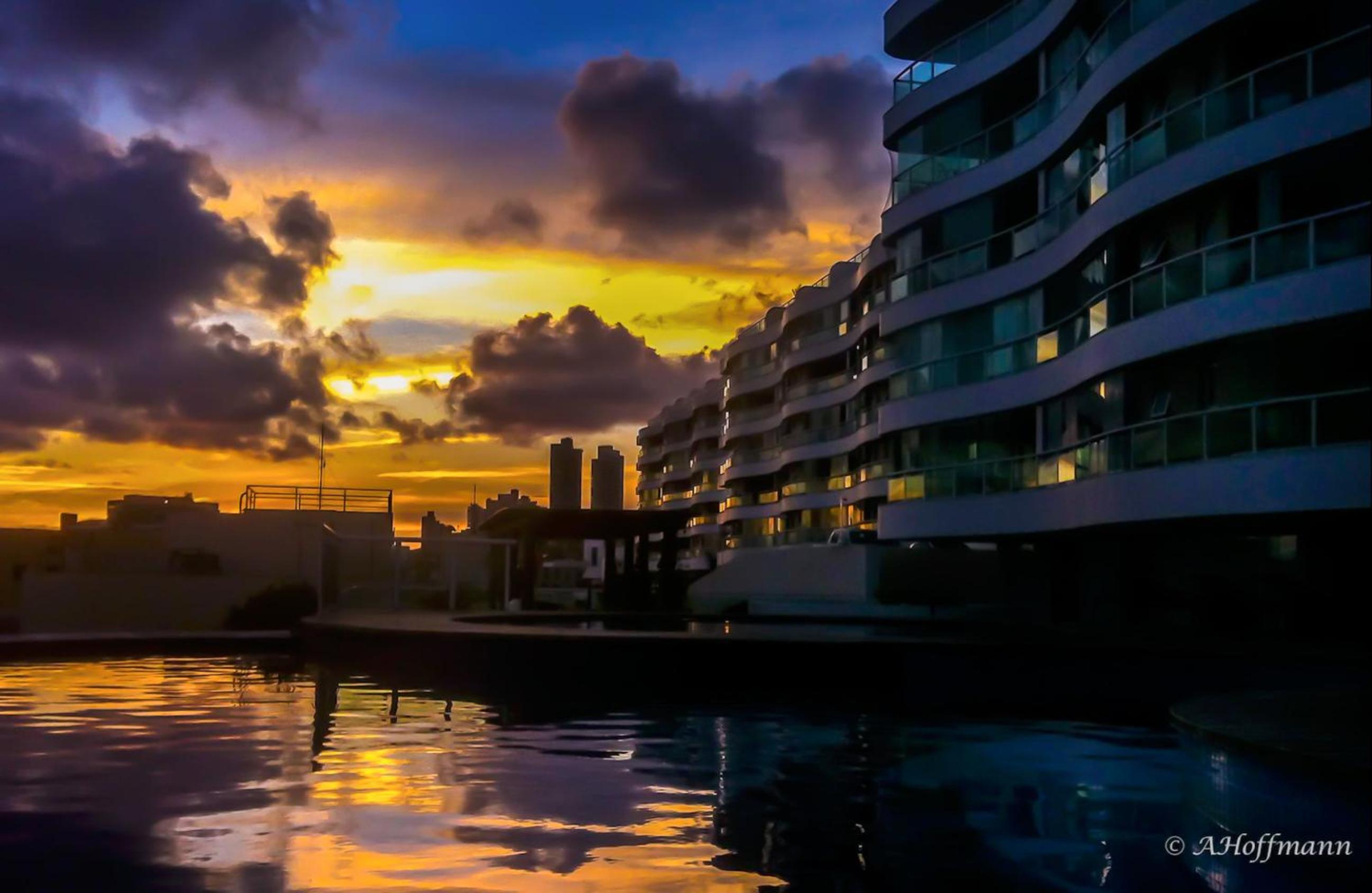 Apartamento-Cobertura de Luxo Vista Mar em Salvador