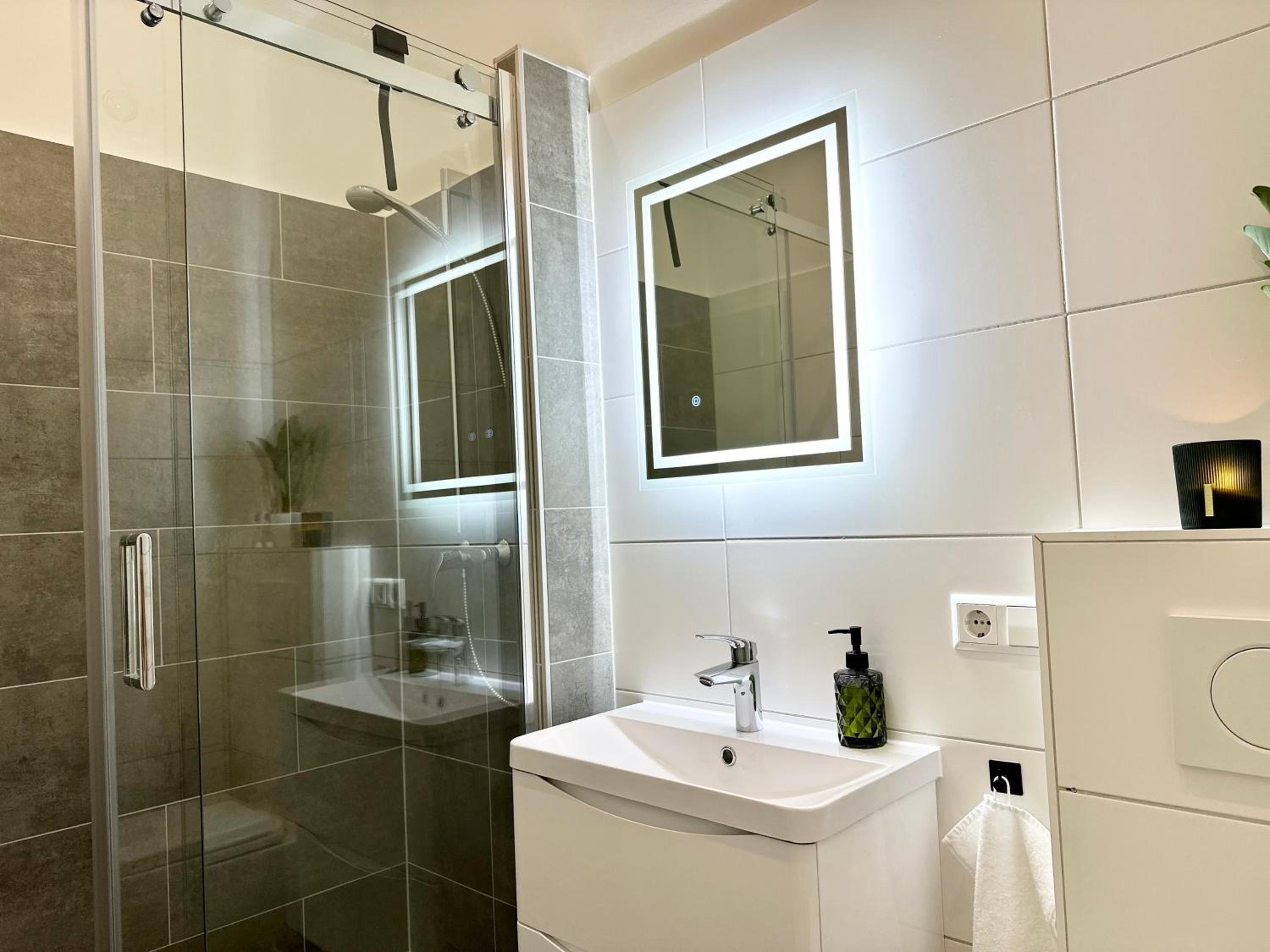 MyStay: Zentral I Design I Prime I Gäste WC