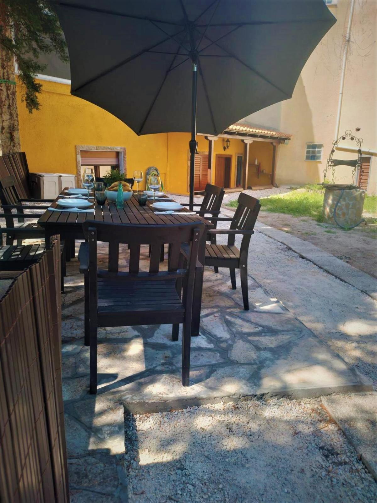 KONSTANTINOS VOURVOUROU APARTMENT