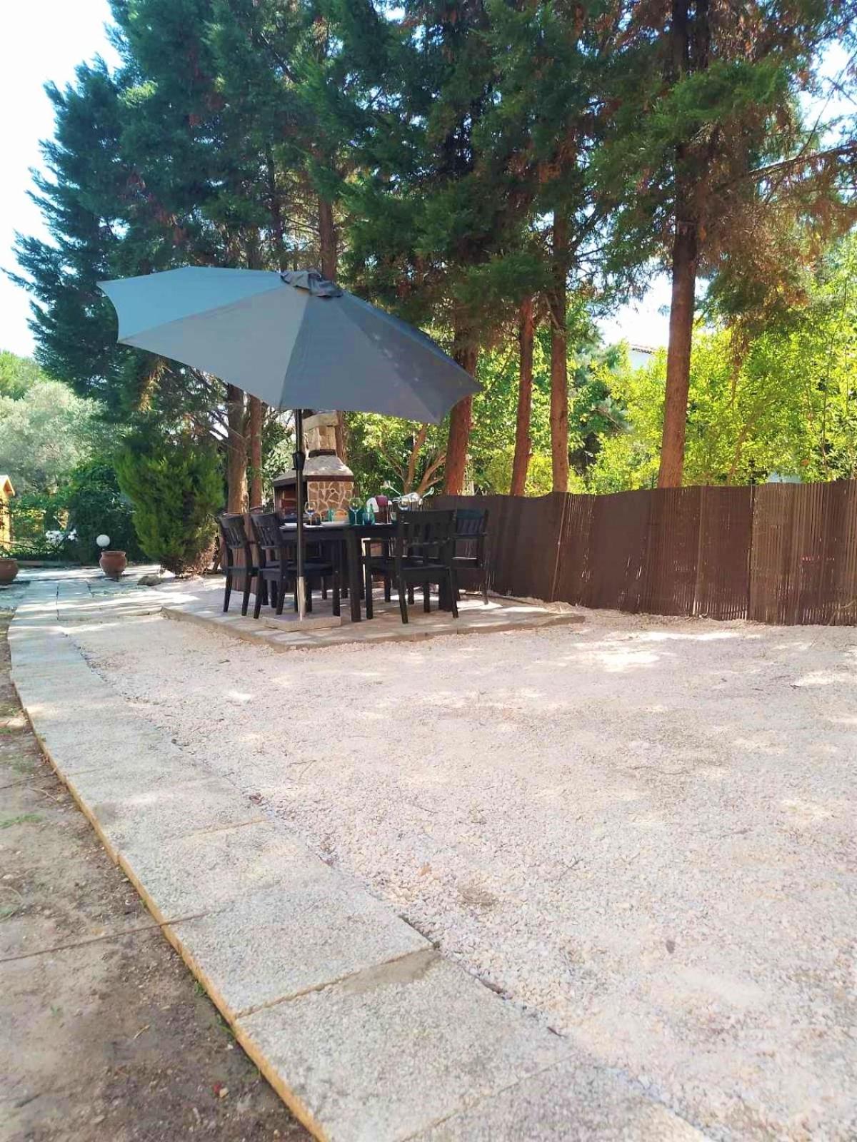 KONSTANTINOS VOURVOUROU APARTMENT