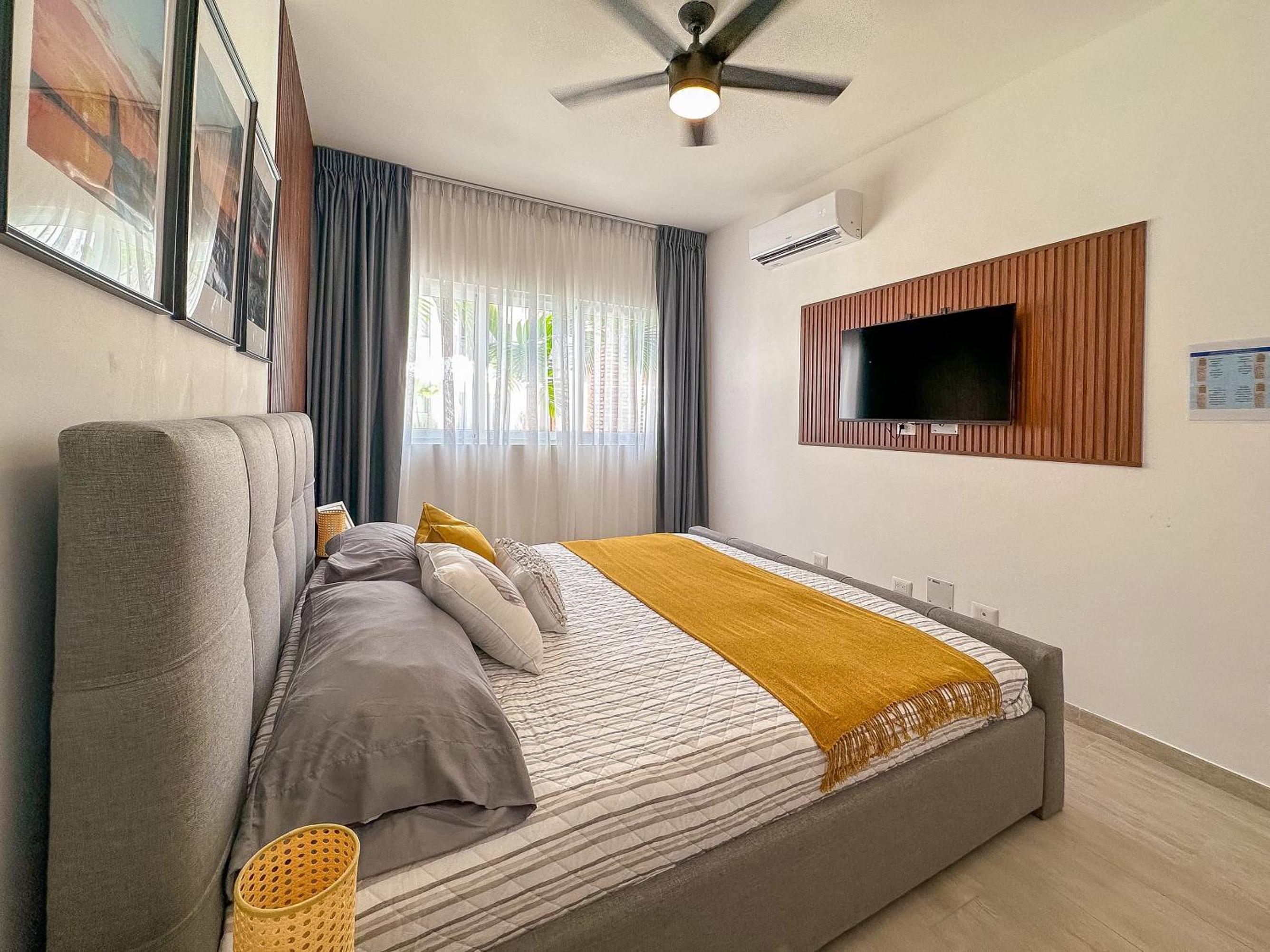 Beautiful 1 bedroom in great location view 3