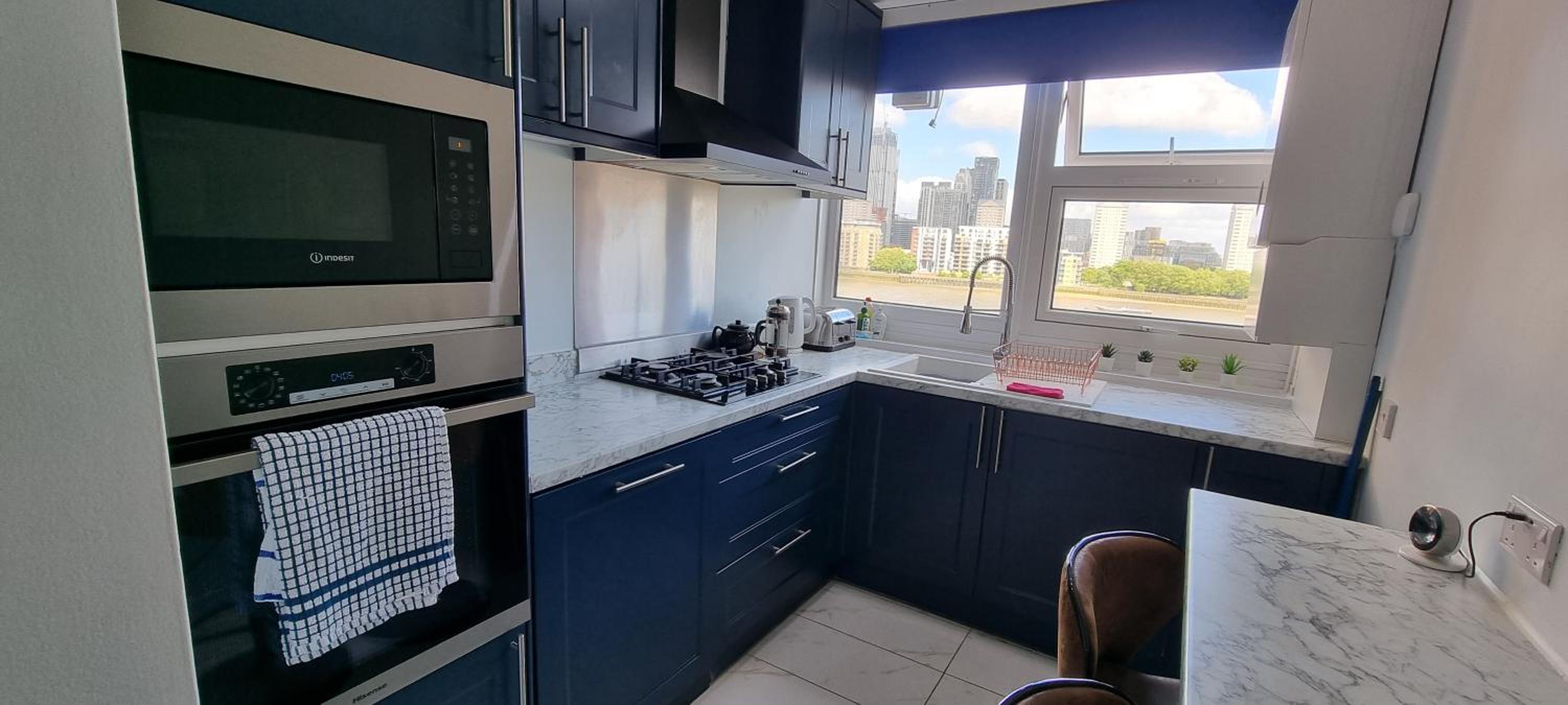 Two Stunning Bedrooms & Private Balcony & River View