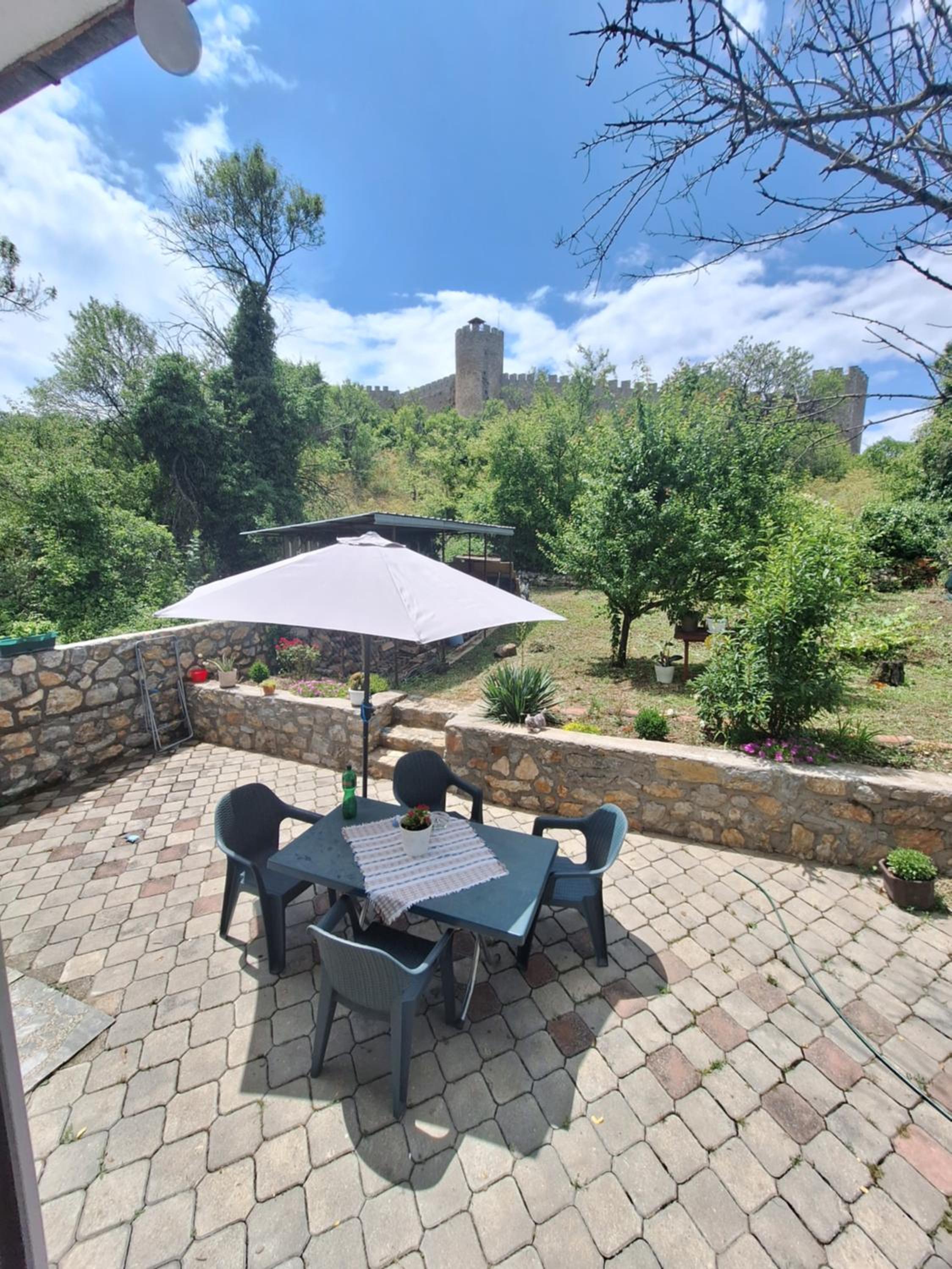 Villa Ella apartments