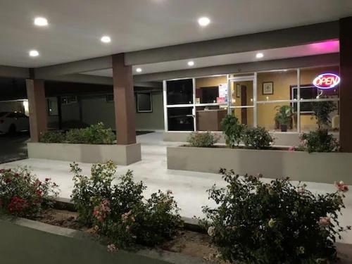 Budget Inn Ada
