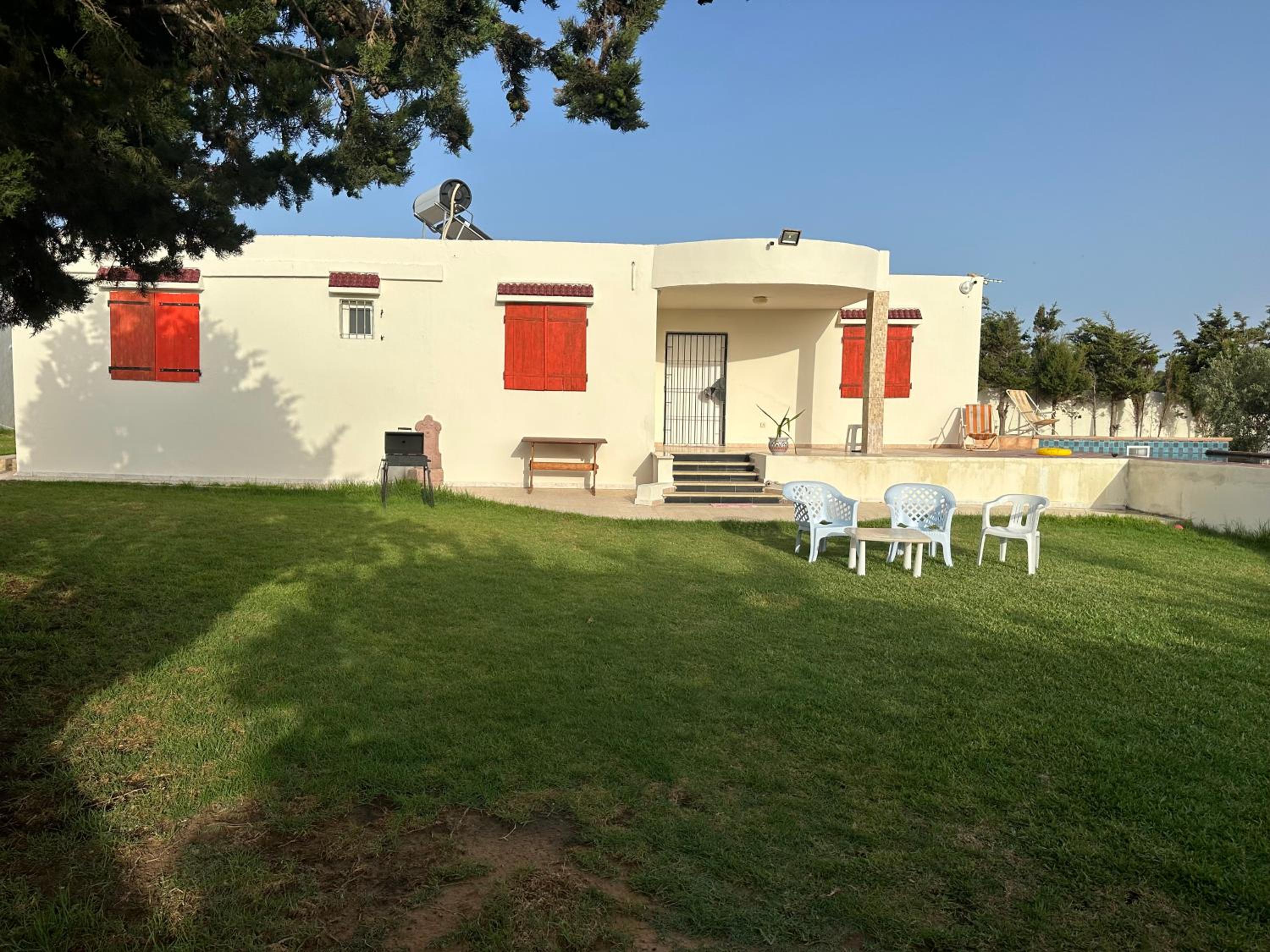 DAR AZAIEZ El Haouaria Villa 4 Chambres climatisé belle piscine view 4