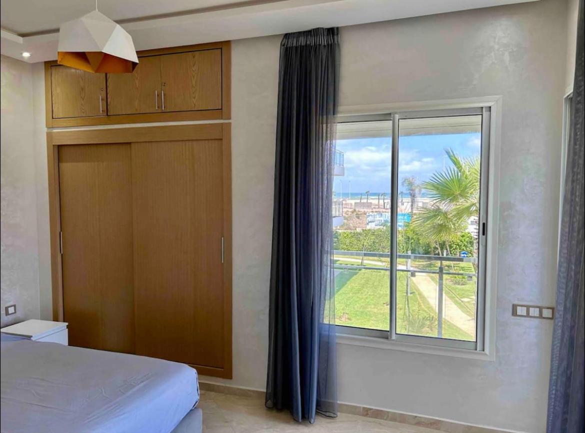 Cosy Apartment with sea view