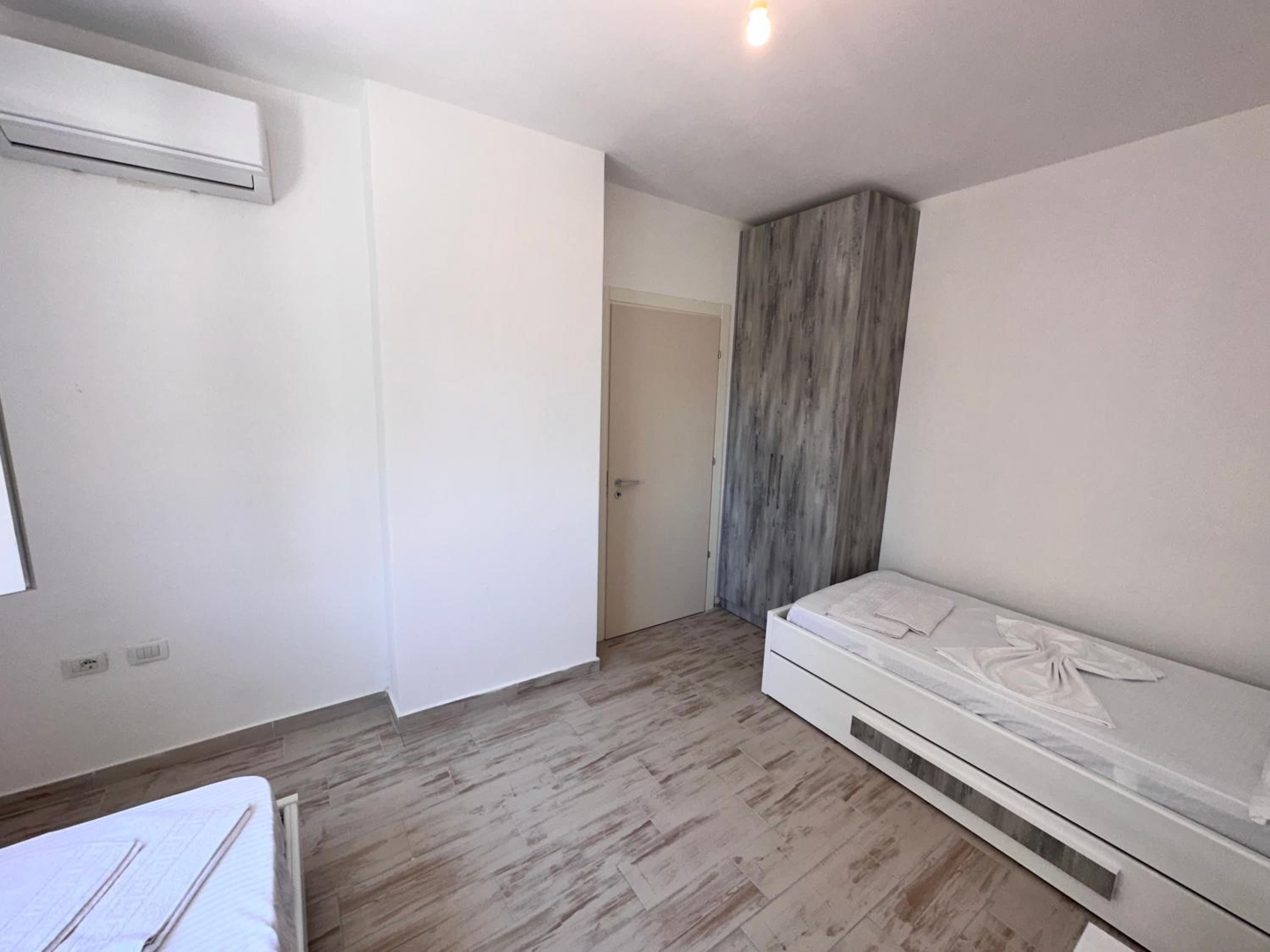 JEET Apartments Shengjin Beach