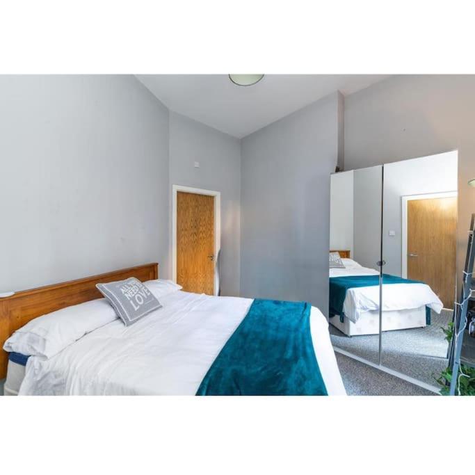 NEWLY REFURBISHED NOV 2025 Chic City Stay In Jesmond Apartment view 4