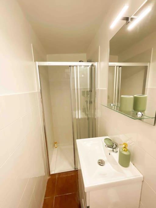 Beautiful Apartment near Carcavelos Beach
