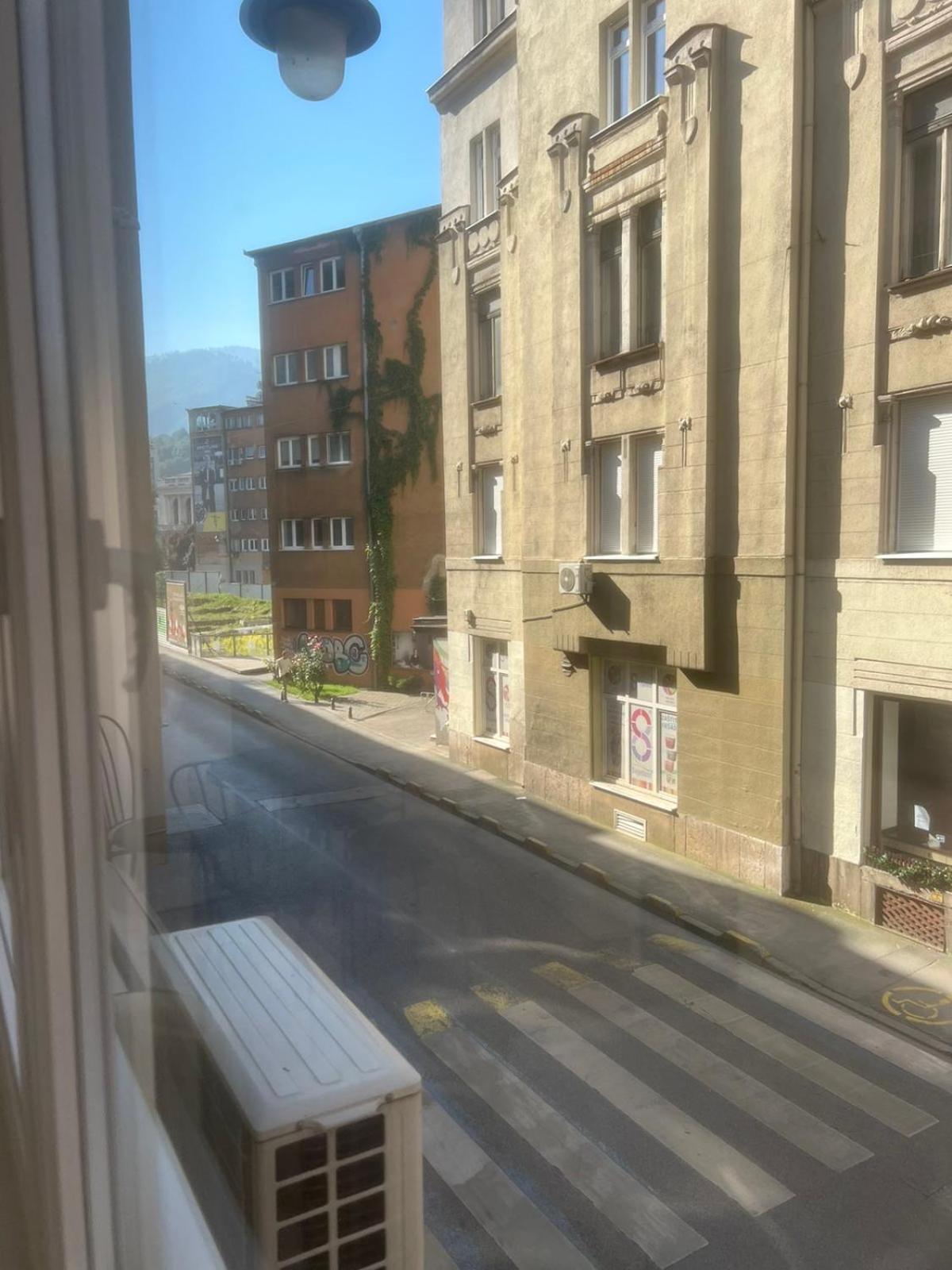 SFF Central Apartment view 4
