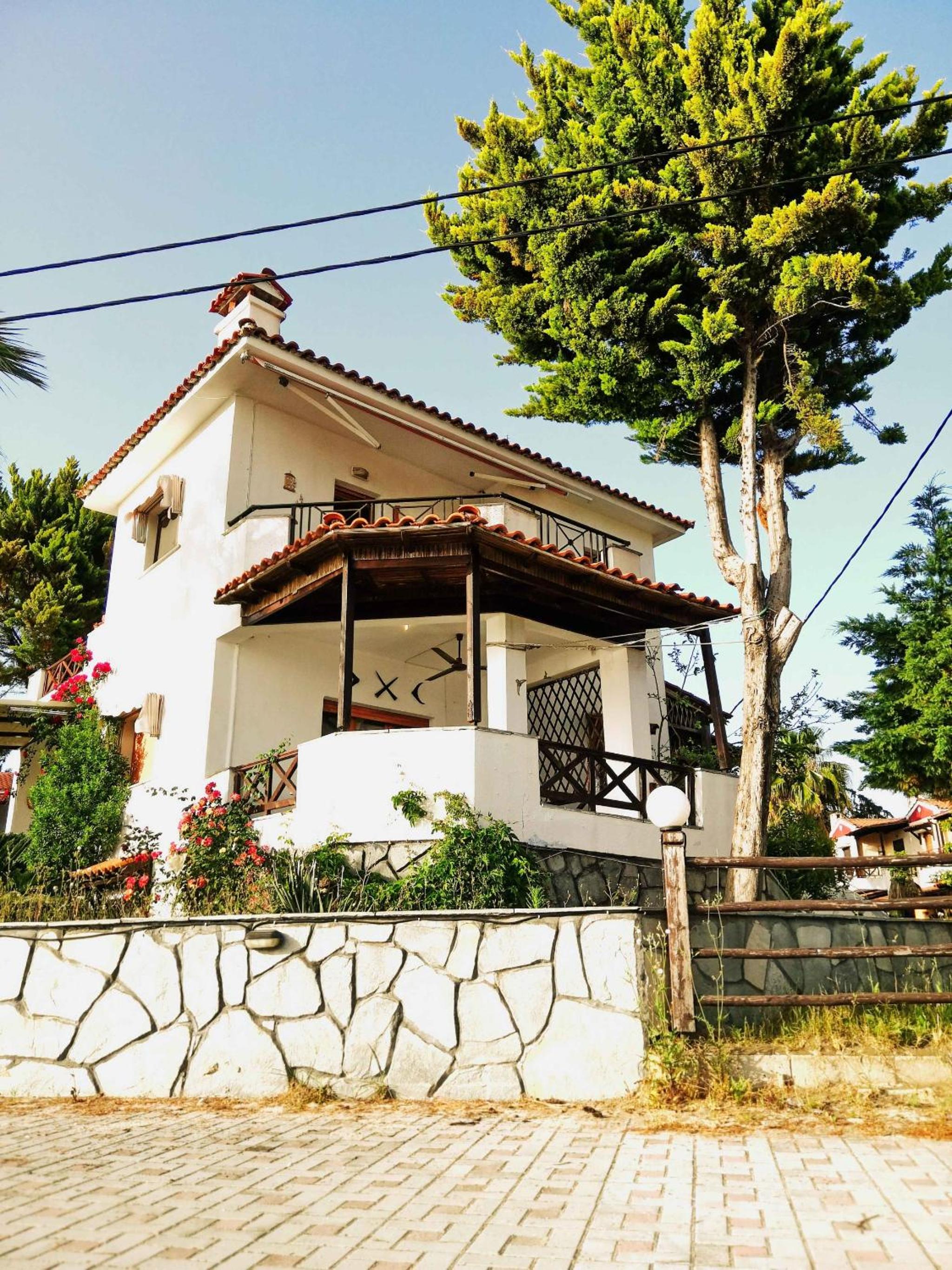 Zennova #22 Nikiti Sea Side House photo 1
