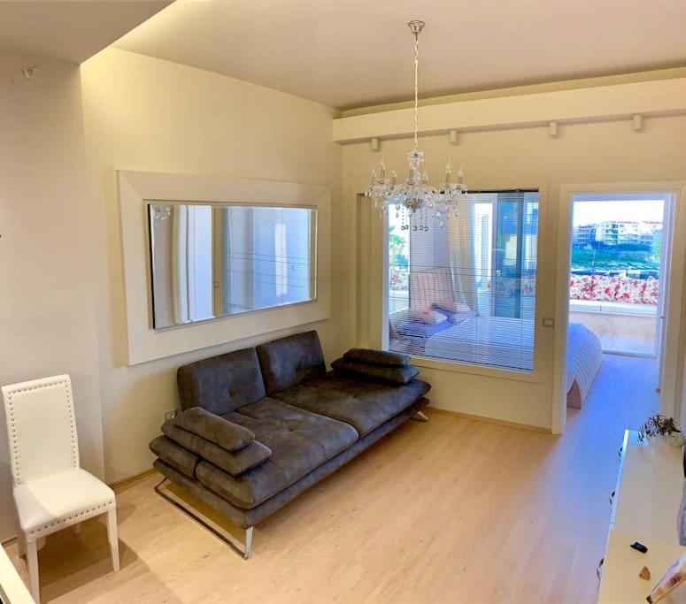 Sea View Apartment with Veranda Beach Amazing