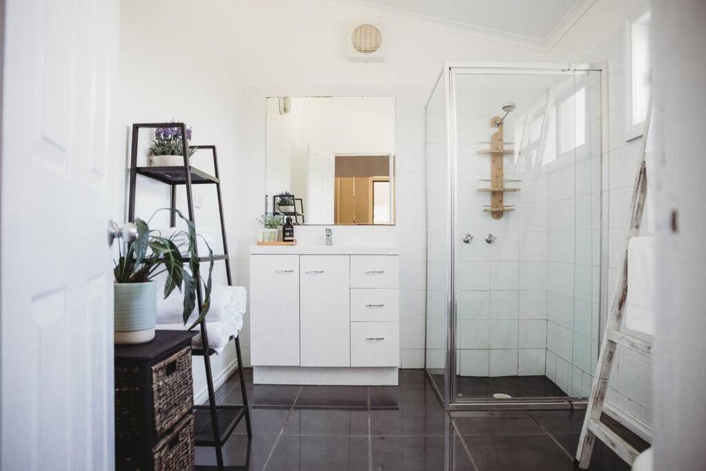 Hargreaves Cottage - close to CBD