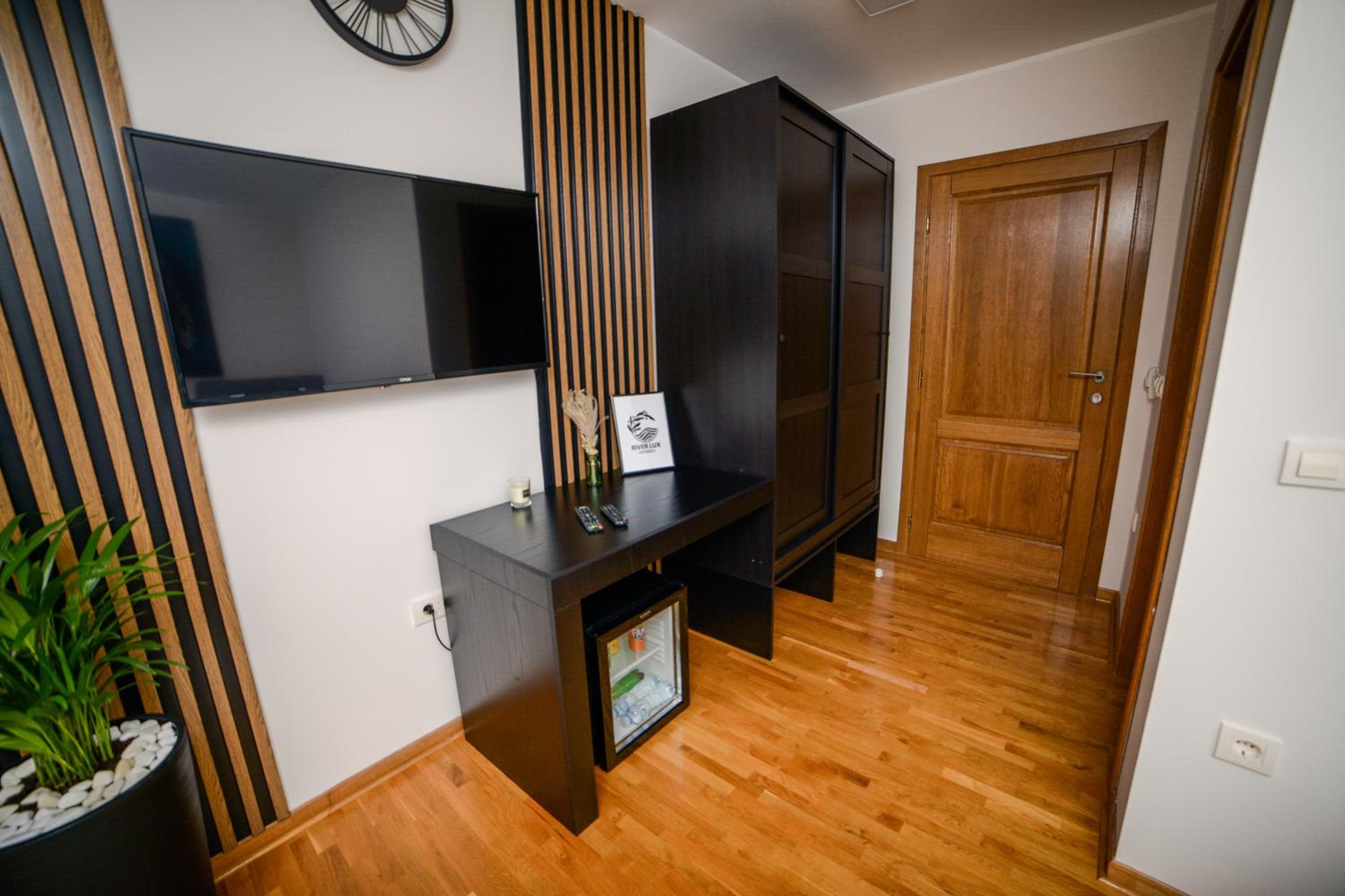 Mini Hotel RiverLux Apartments