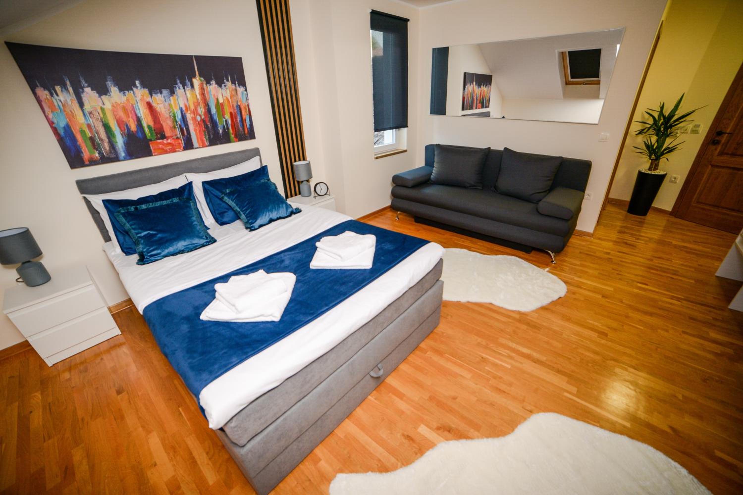 Mini Hotel RiverLux Apartments