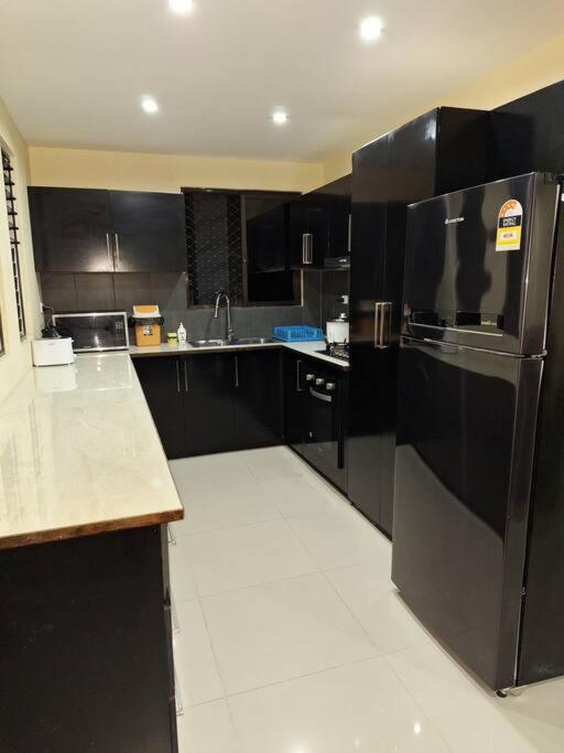 Stunning Two-Bedroom: Perfect Home Away from Home - view 5