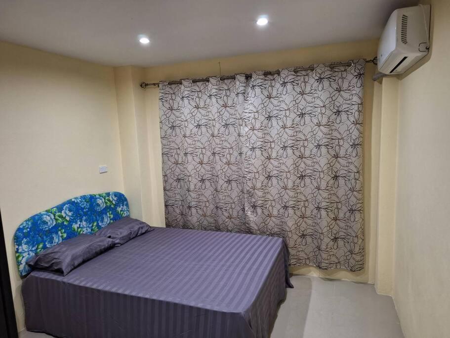 Stunning Two-Bedroom: Perfect Home Away from Home - view 15