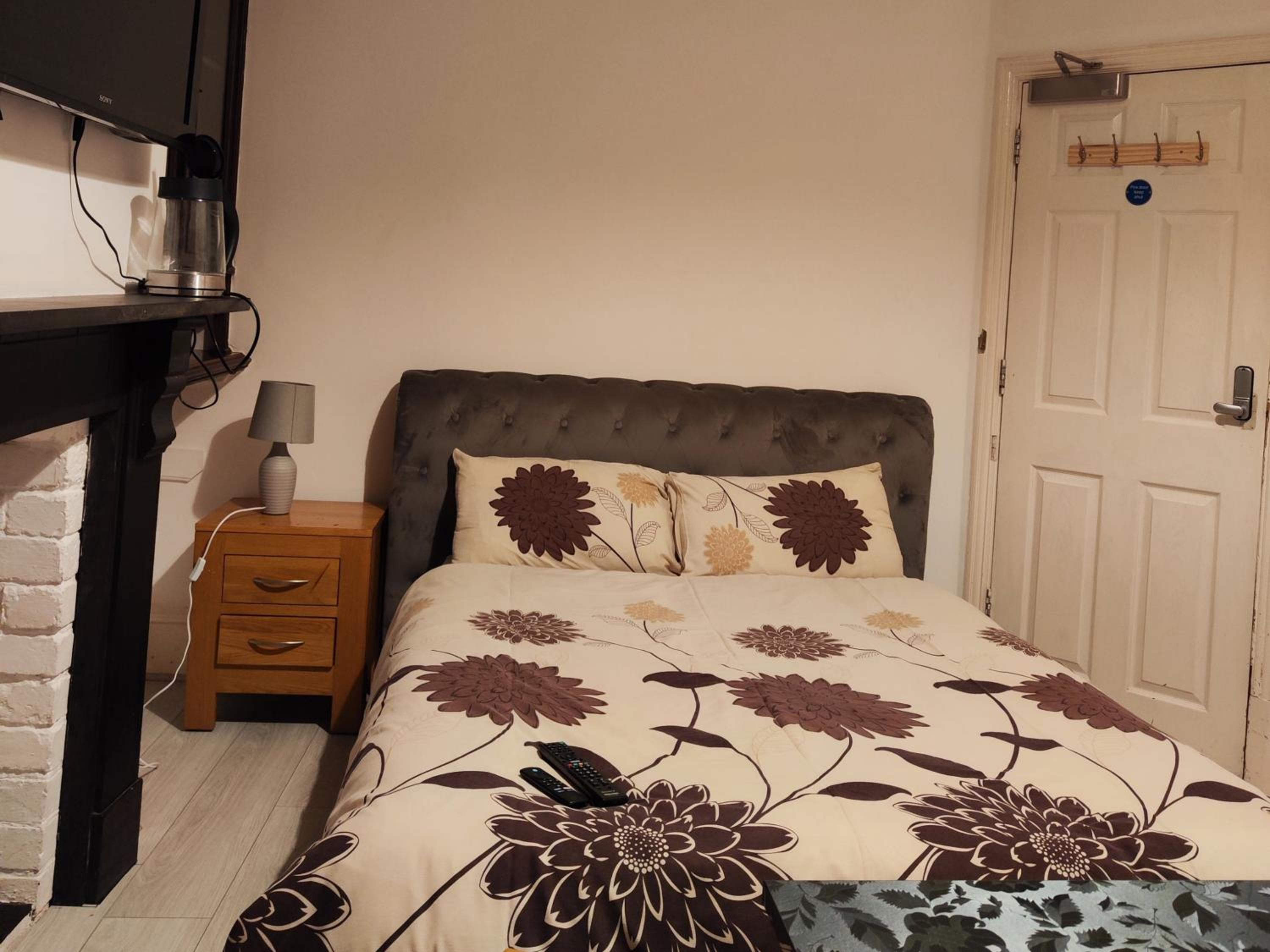 Leicester Vacations - St Lucia lodge Leicester long stays available - Property Image 31