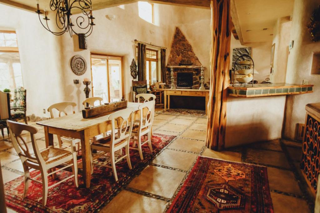 Magical Lakefront Villa feat. on CBS's Staycation view 5